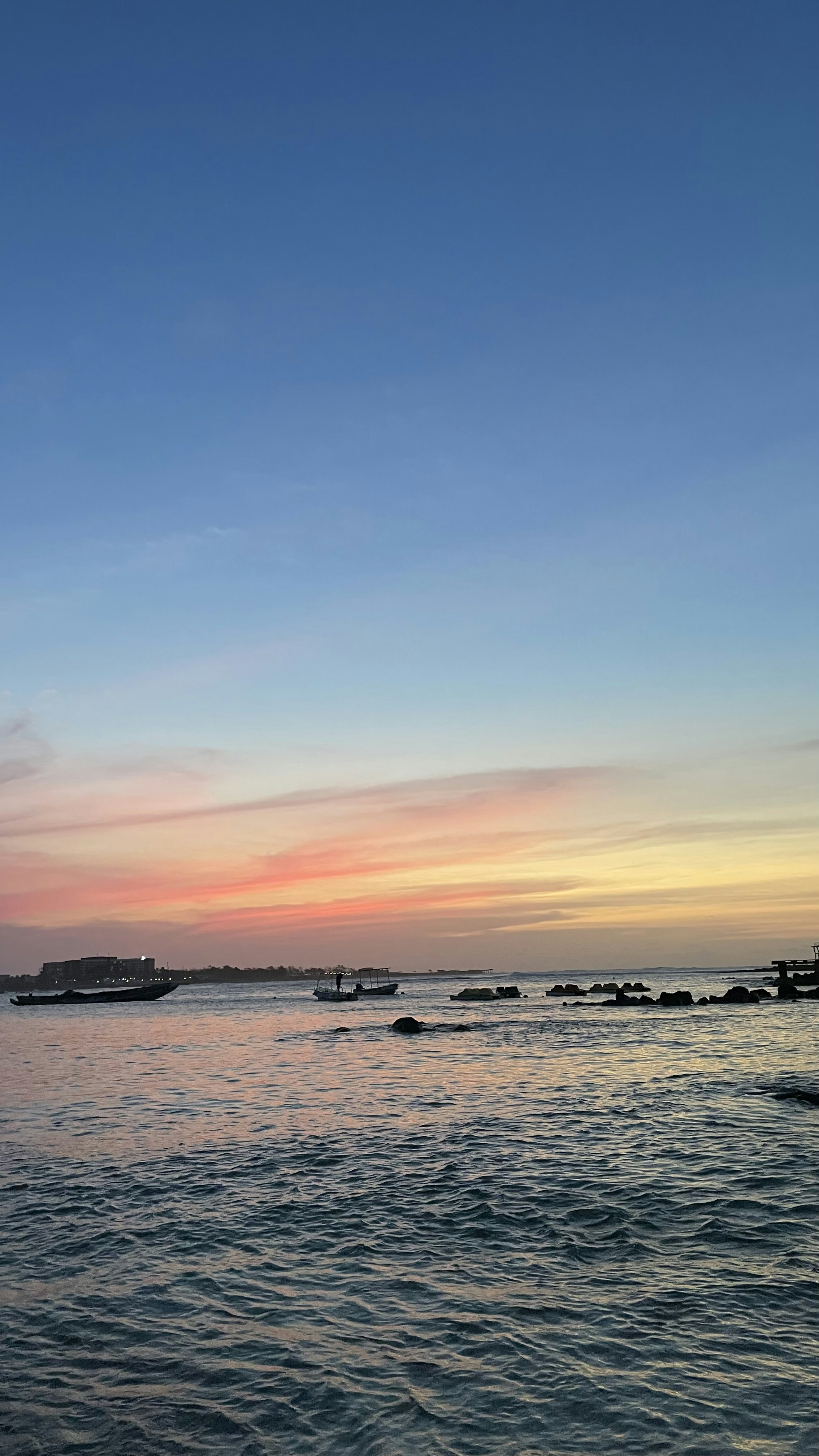 Photo by kihindoujunior