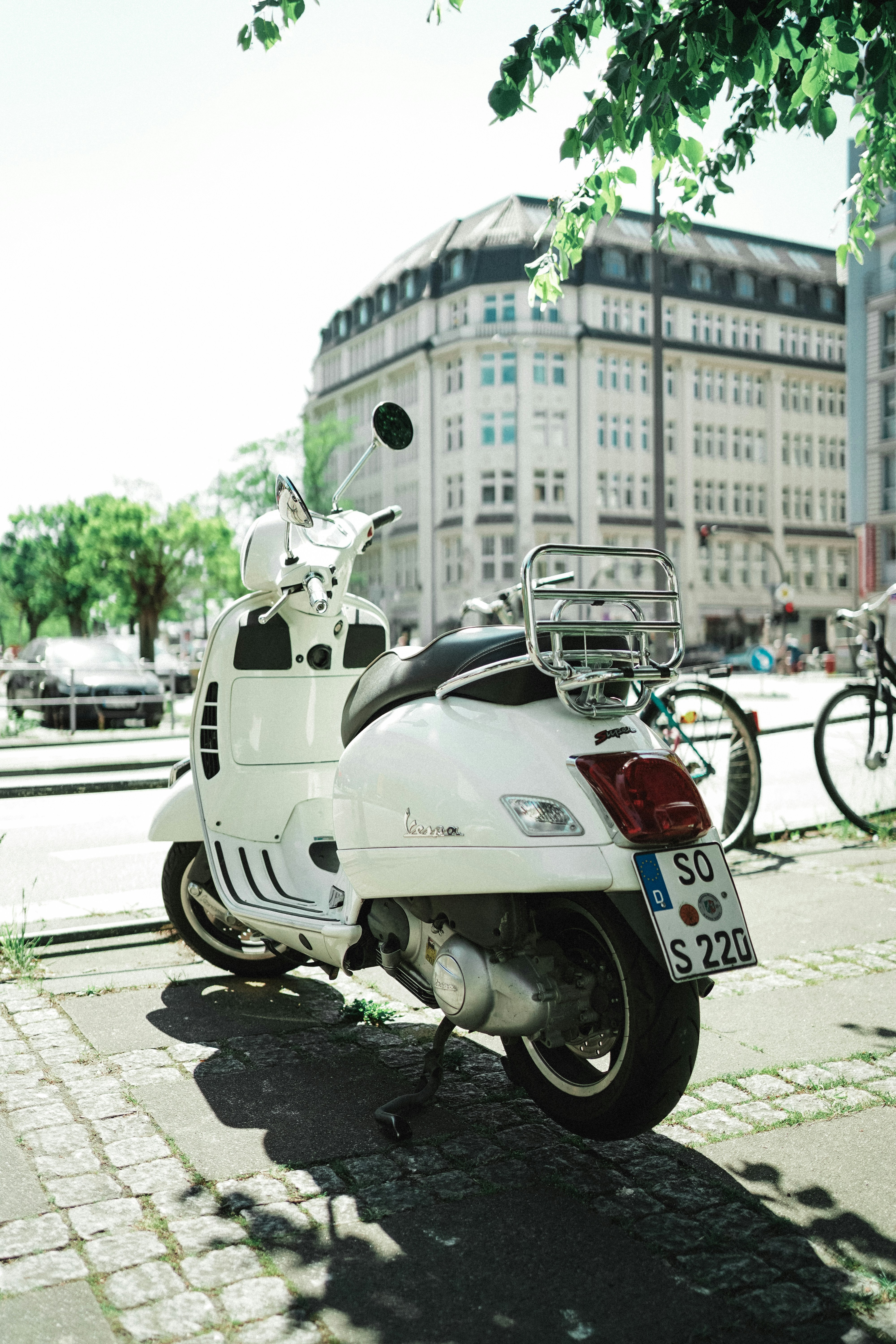 Photo by benjirokaneki