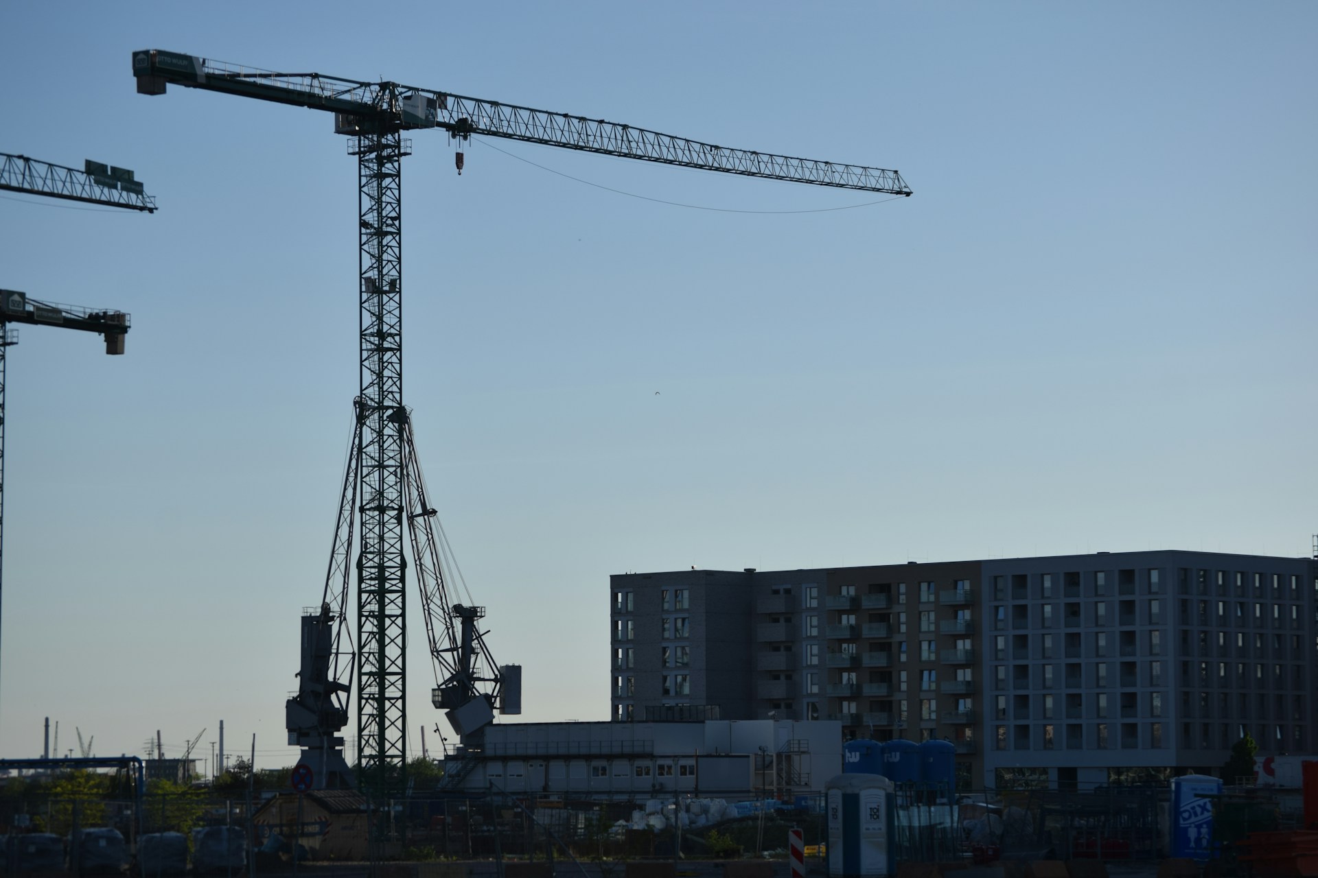 a crane that is standing in the air