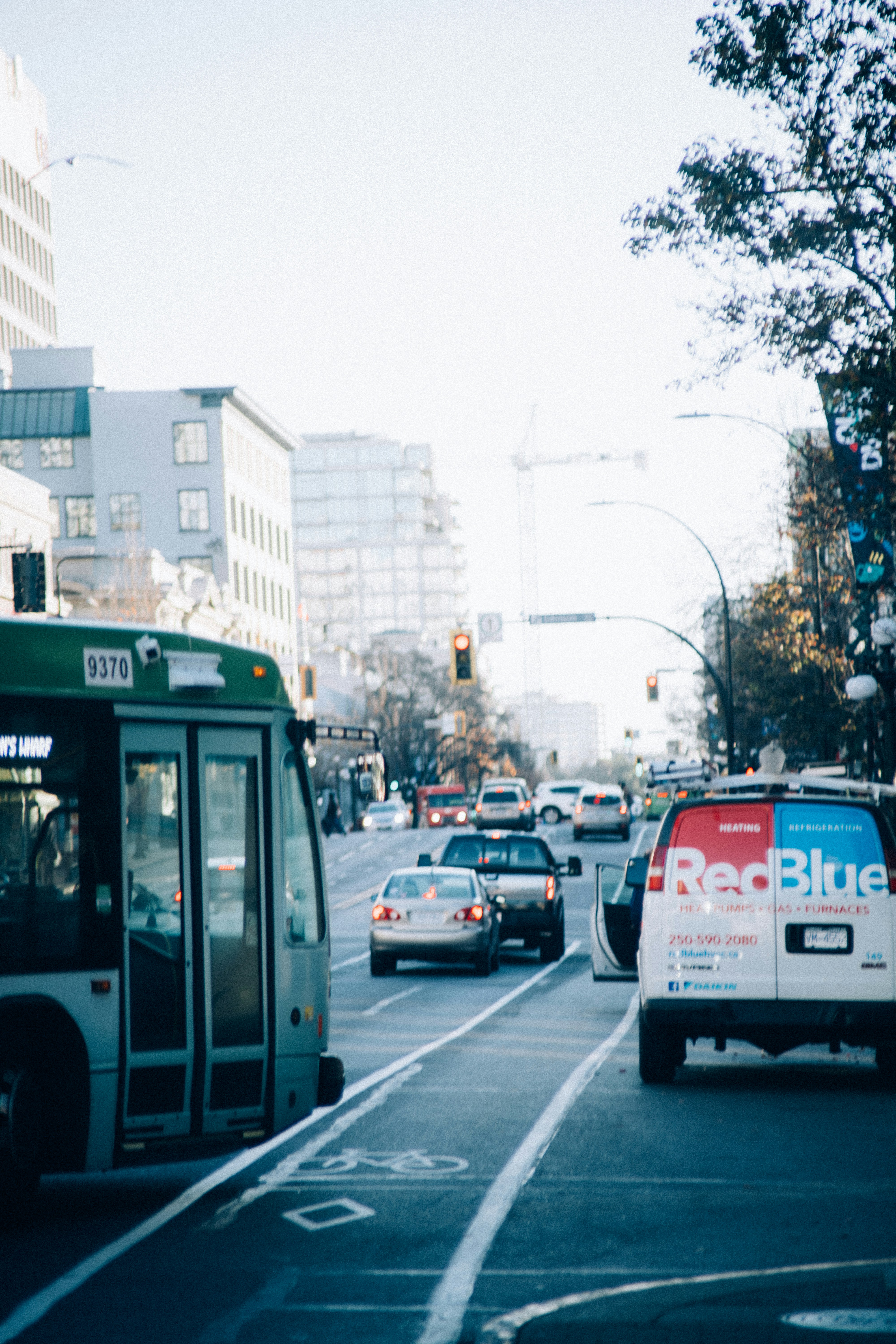 Photo by steloutside