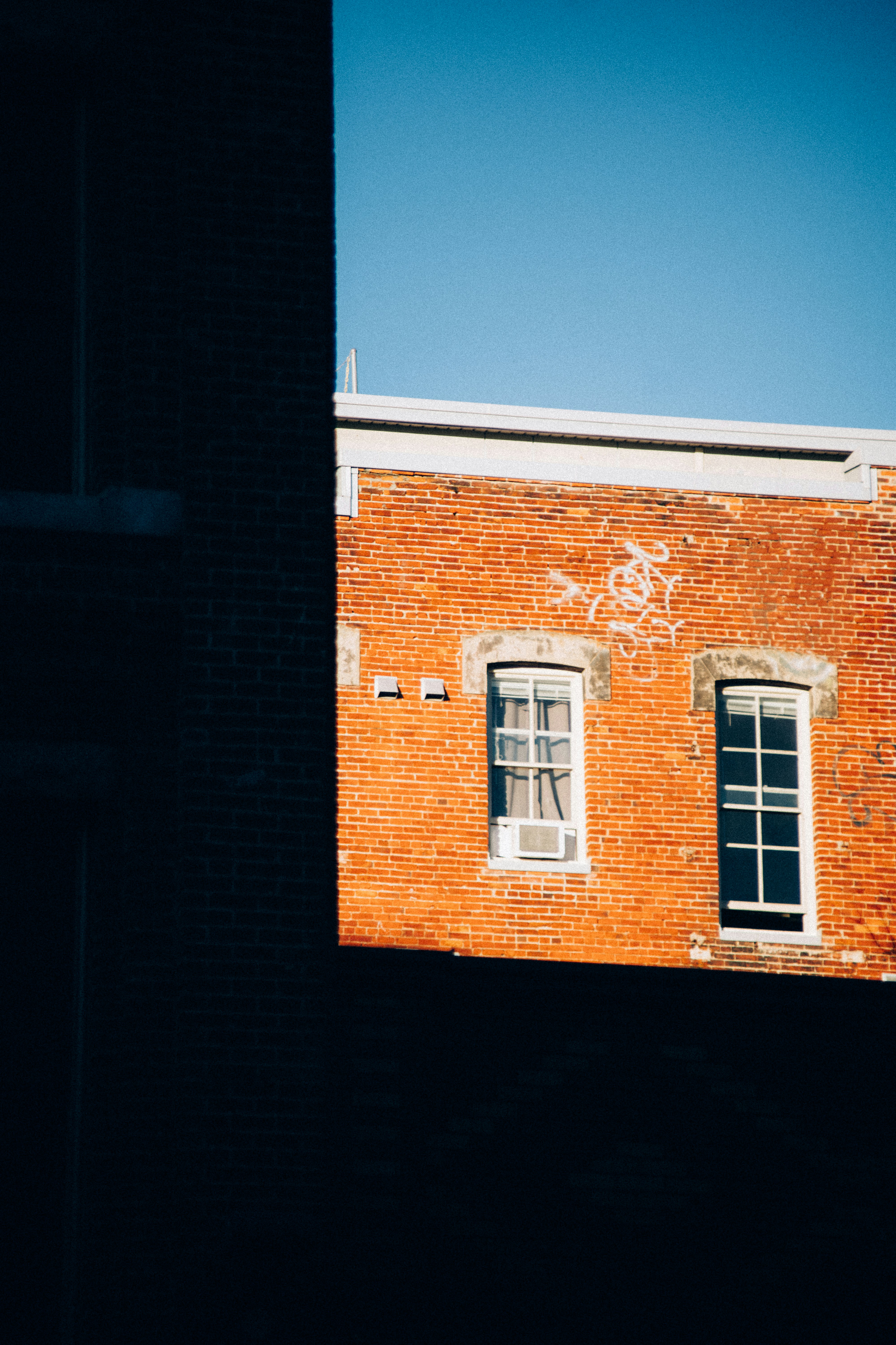 Photo by steloutside