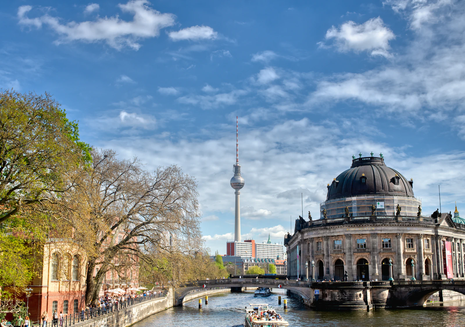 One-Hour Spree River Cruise through Historic Berlin