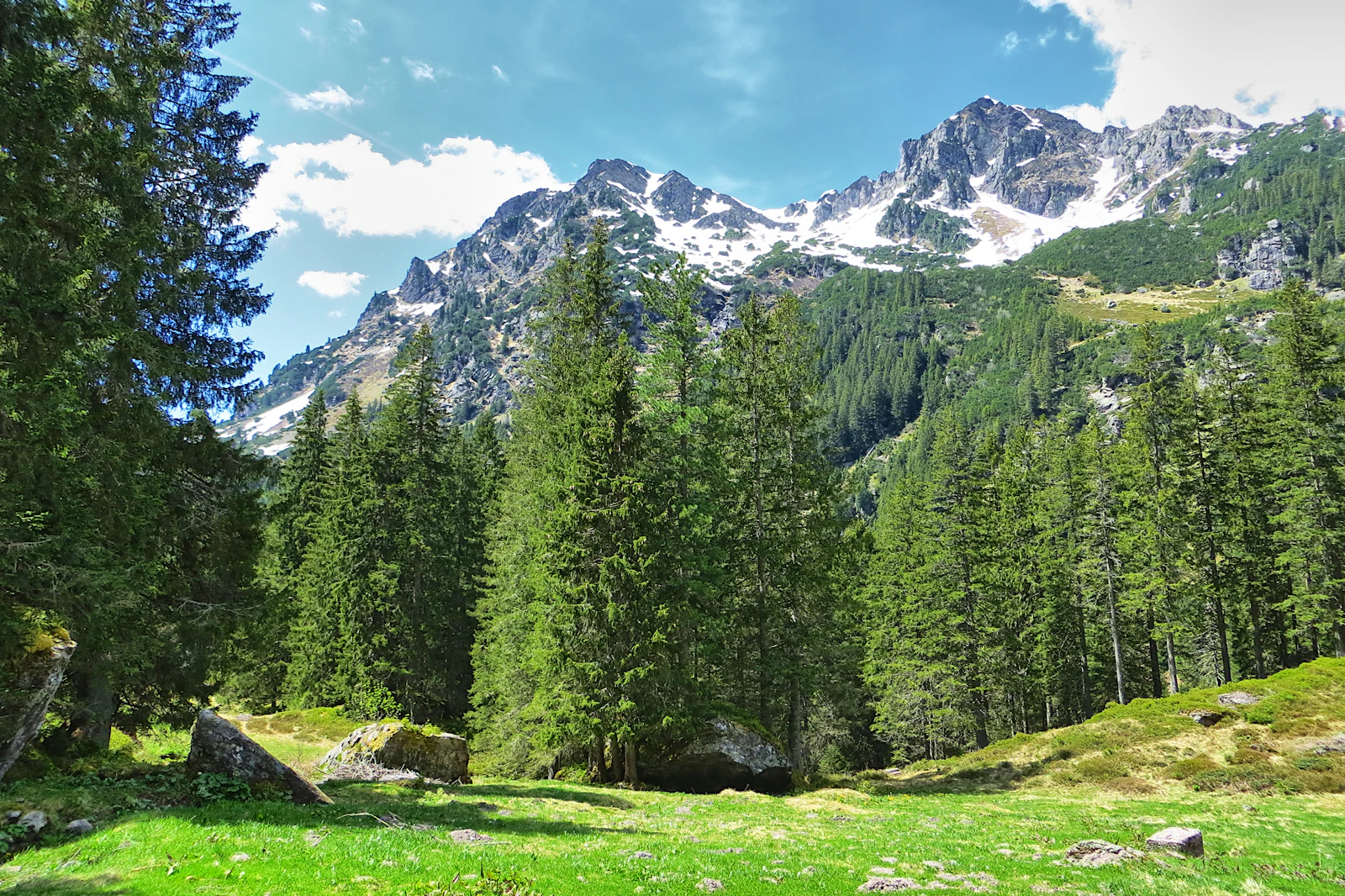 Guarda Golf Hotel & Residences: Alpine Luxury Beside the Fairways of Crans-Montana