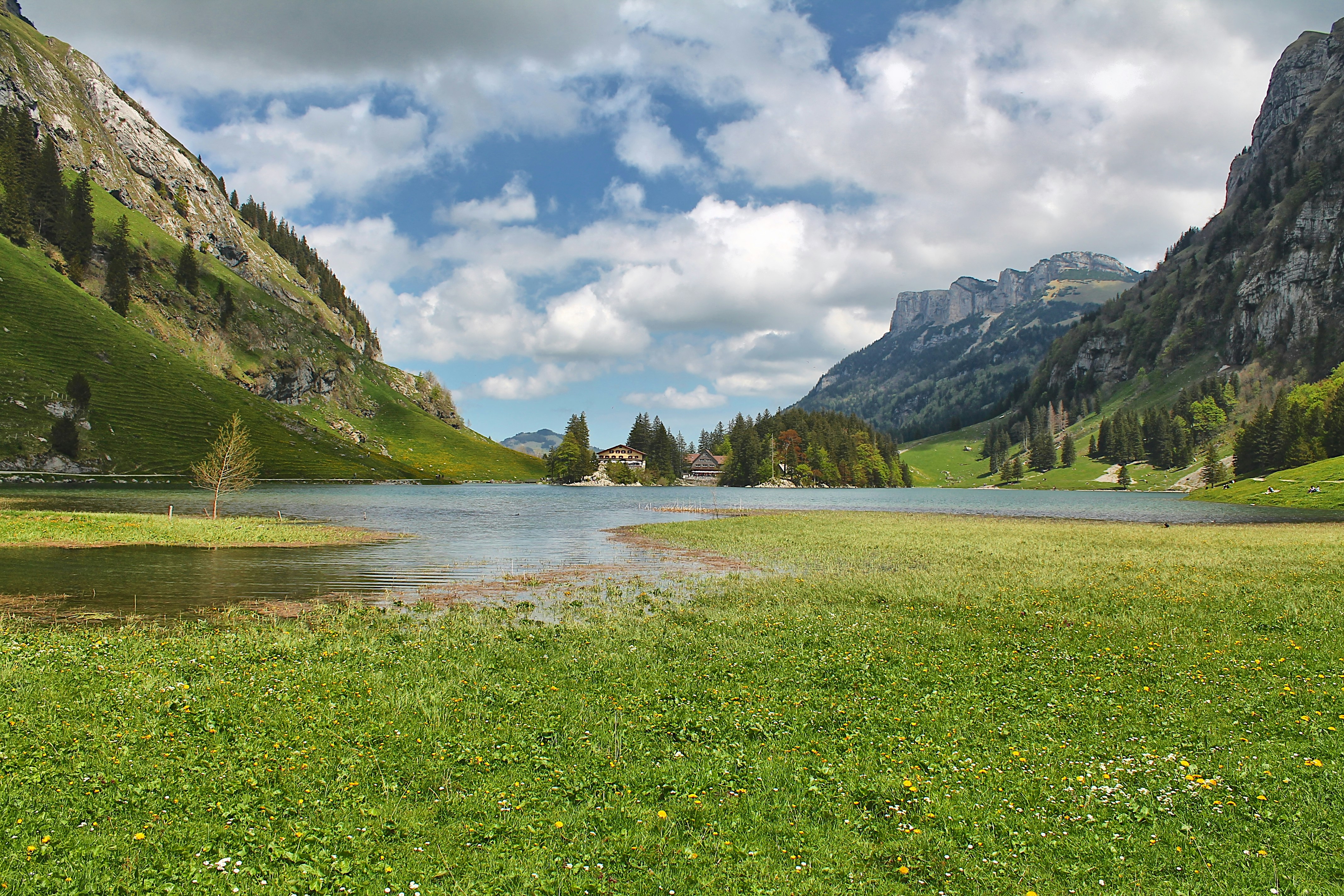 Photo by appenzellmoto