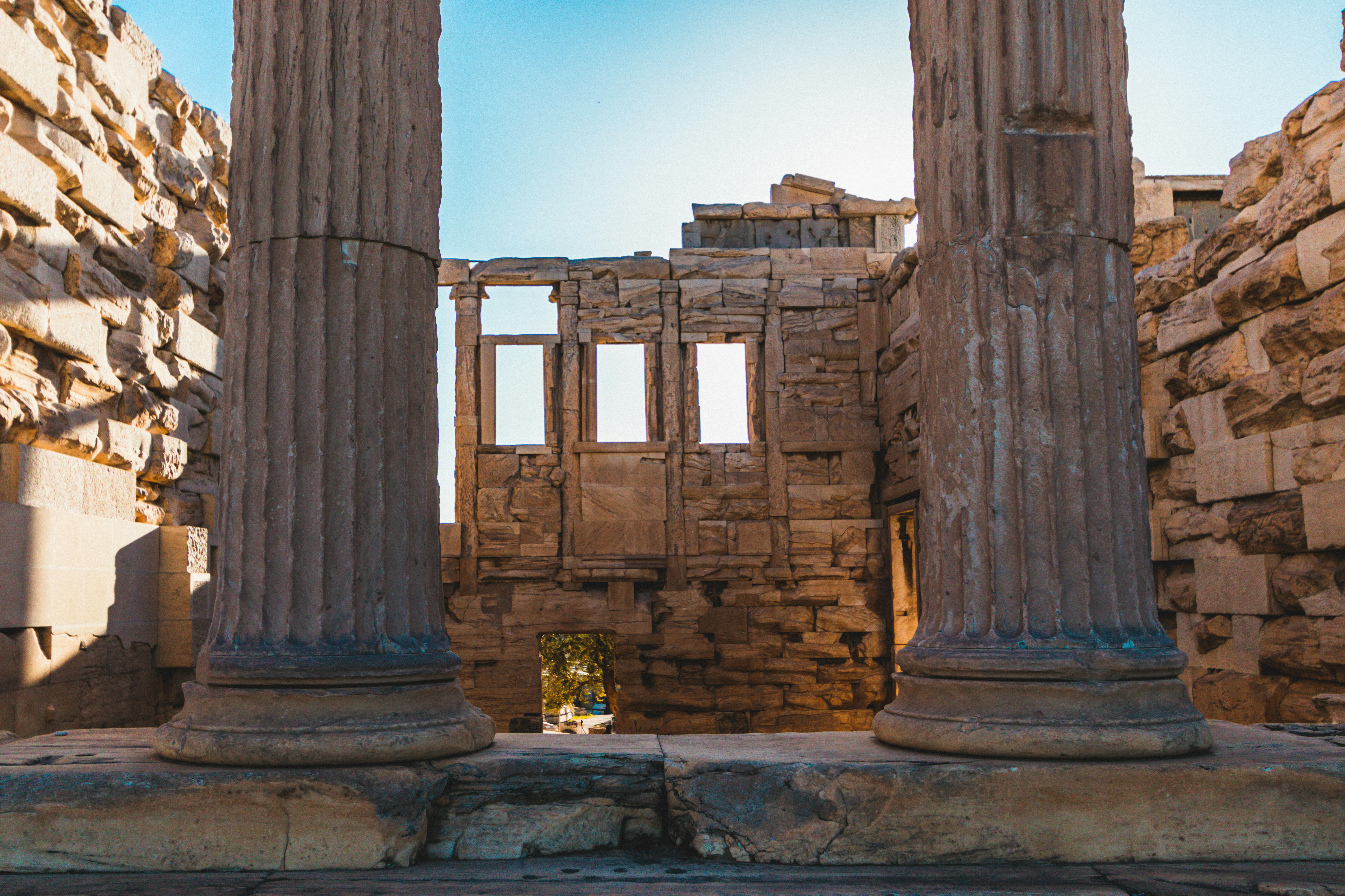 the ruins of the ancient city of palmyrate