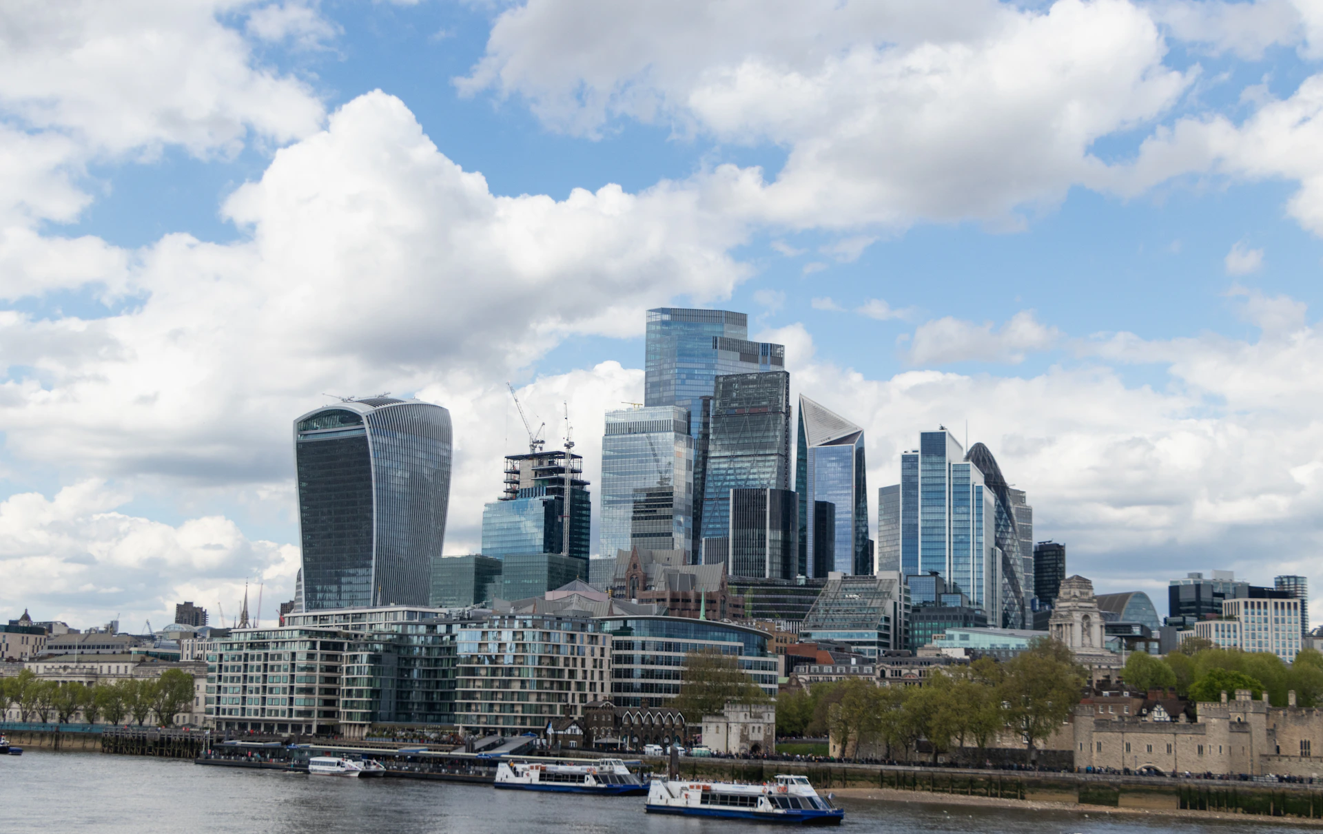 a view of the city of london from across the river