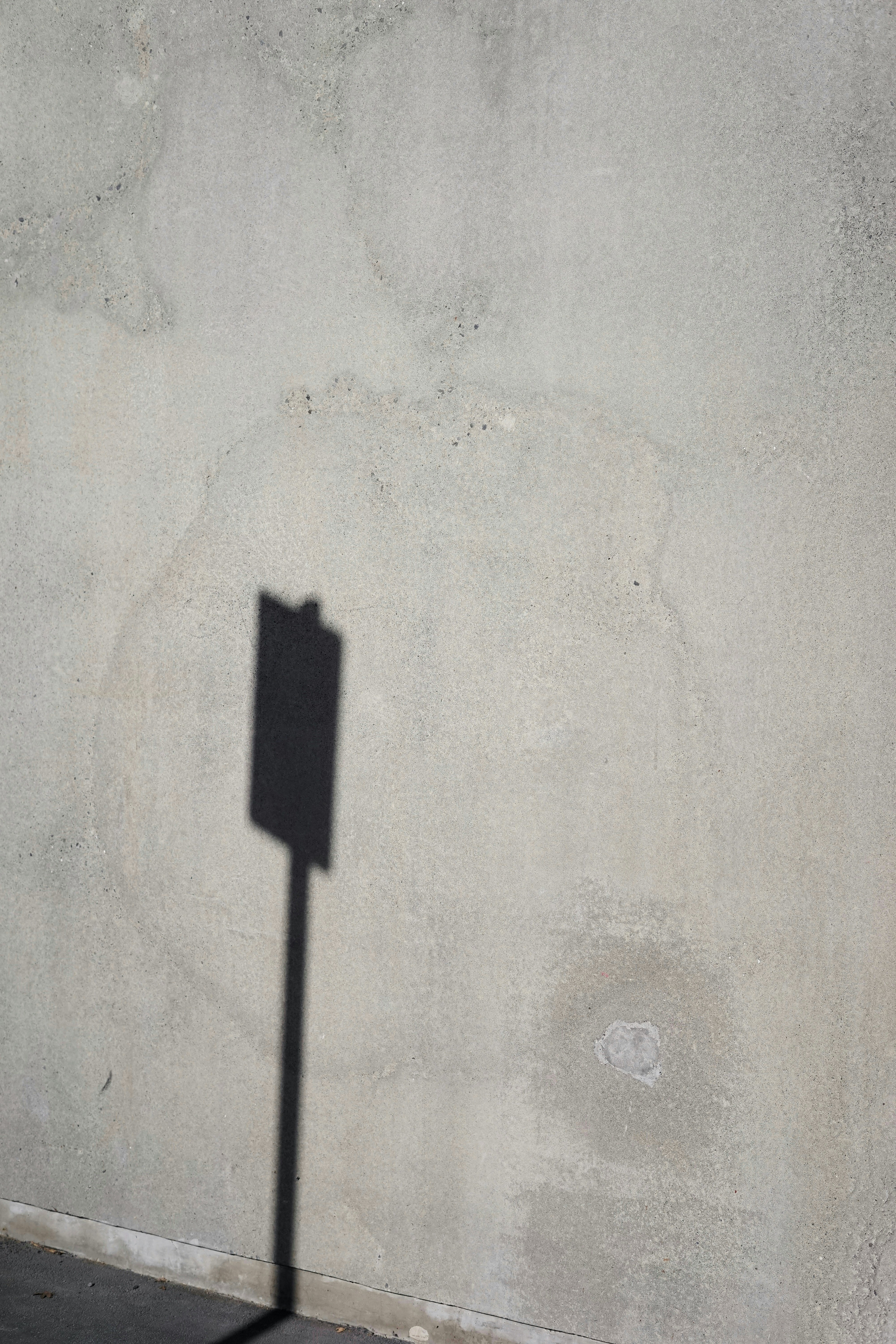 נוראות הטראומה וכוחה המרפא של החמלה, סקירת הספר: "מה �