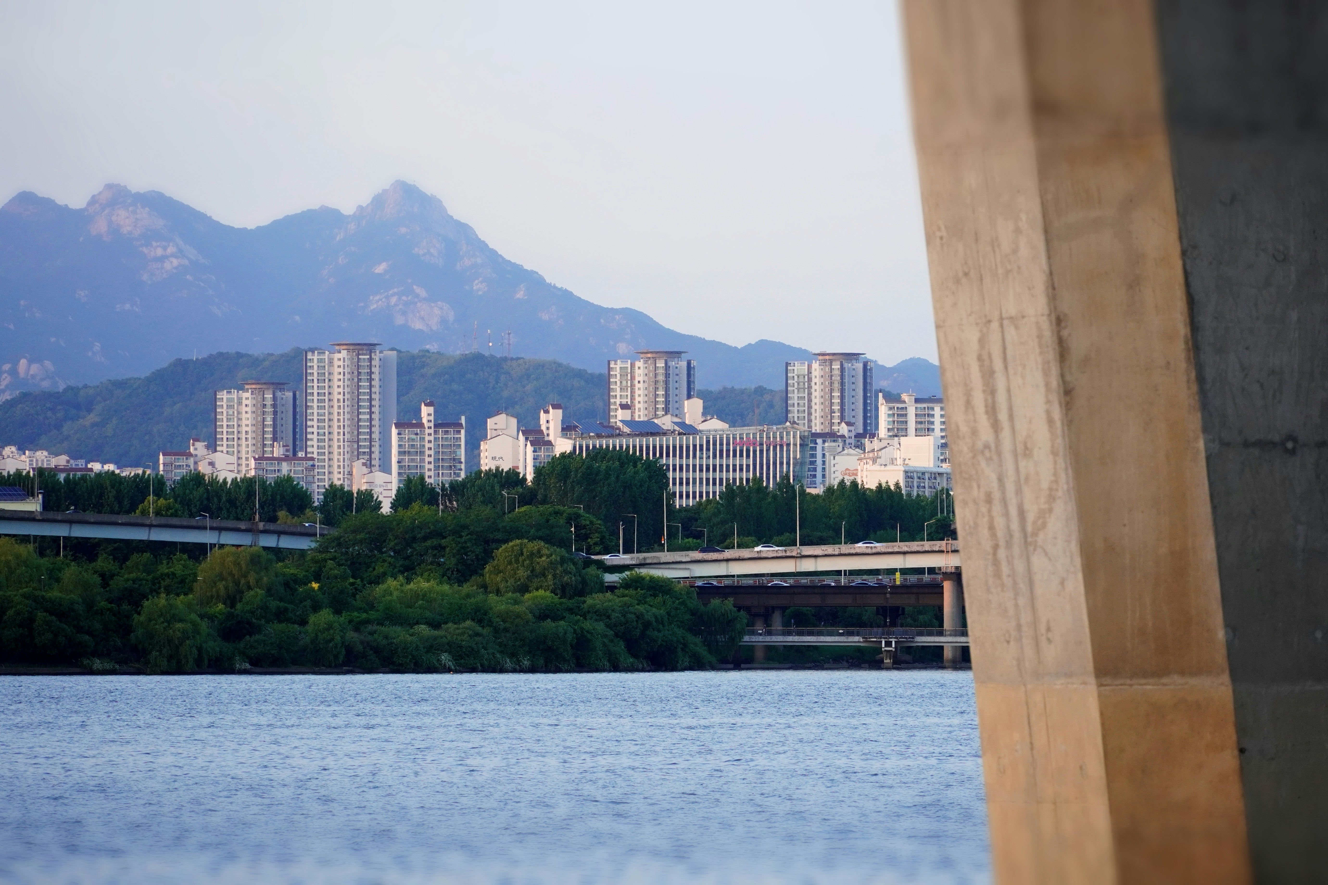 Seoul Outdoor Library 2026 — Kỳ Thu (서울야외도서관)