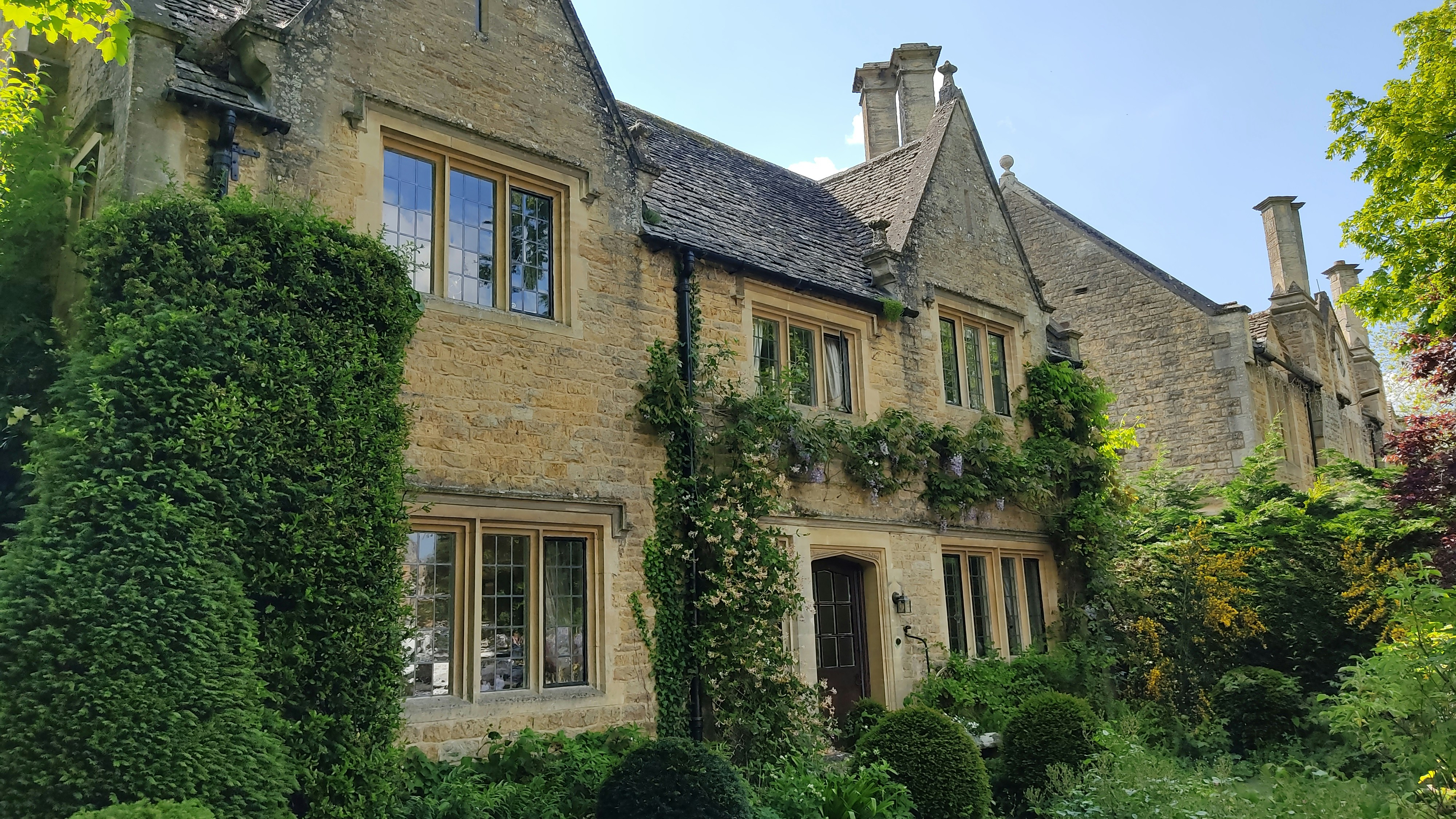 Photo by maryamsarafrazi