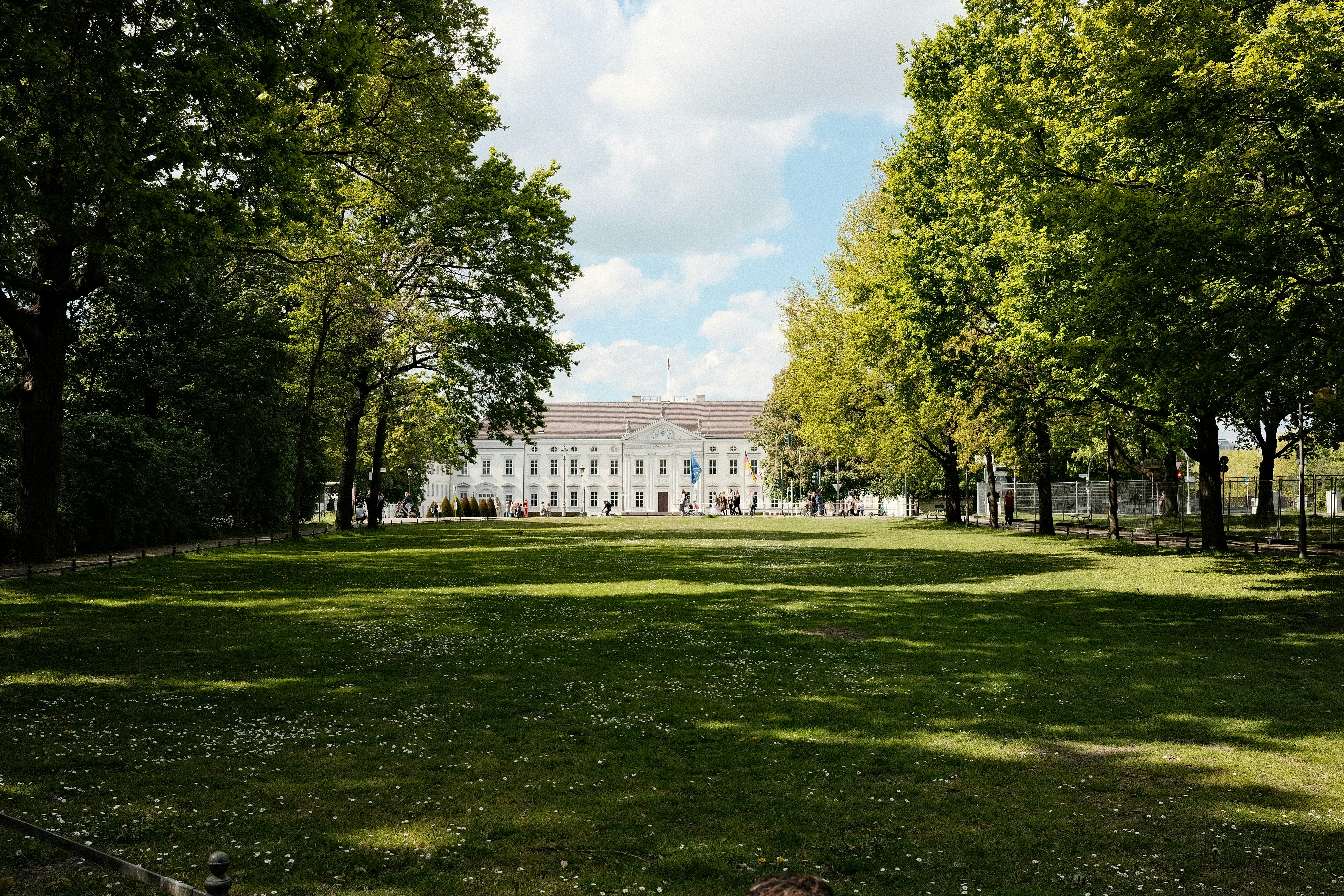 Photo by valentinlacoste