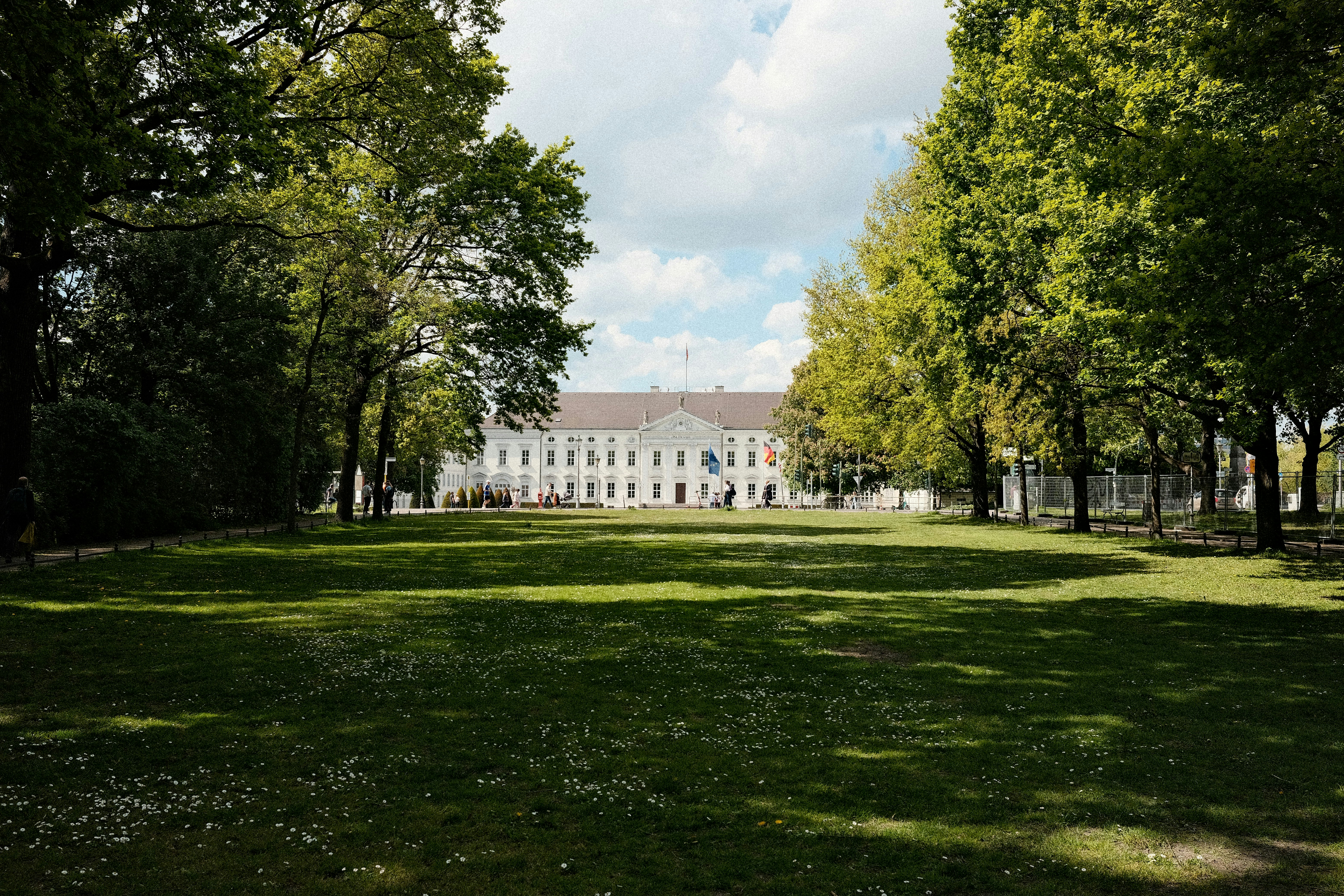 Photo by valentinlacoste