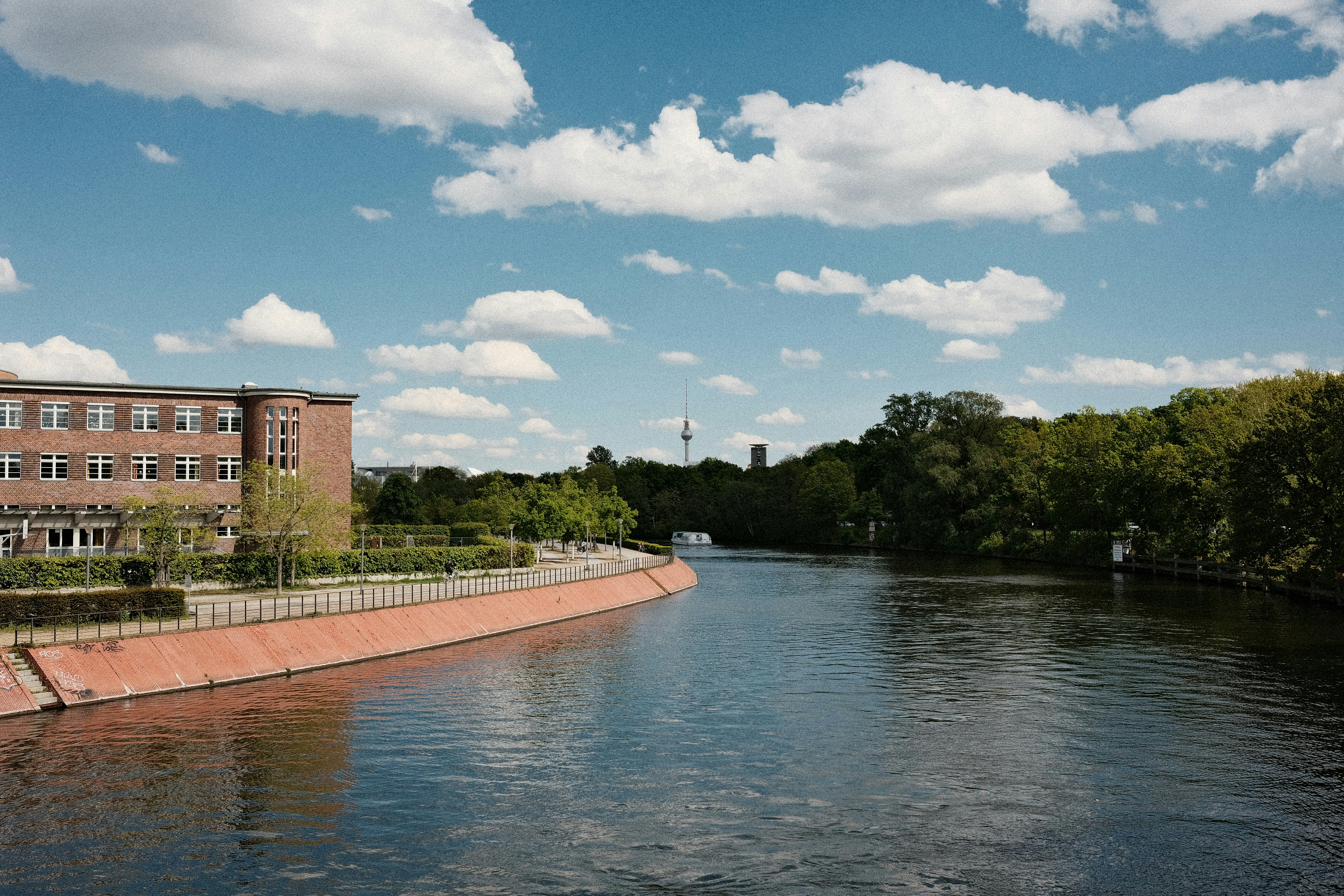 Photo by valentinlacoste