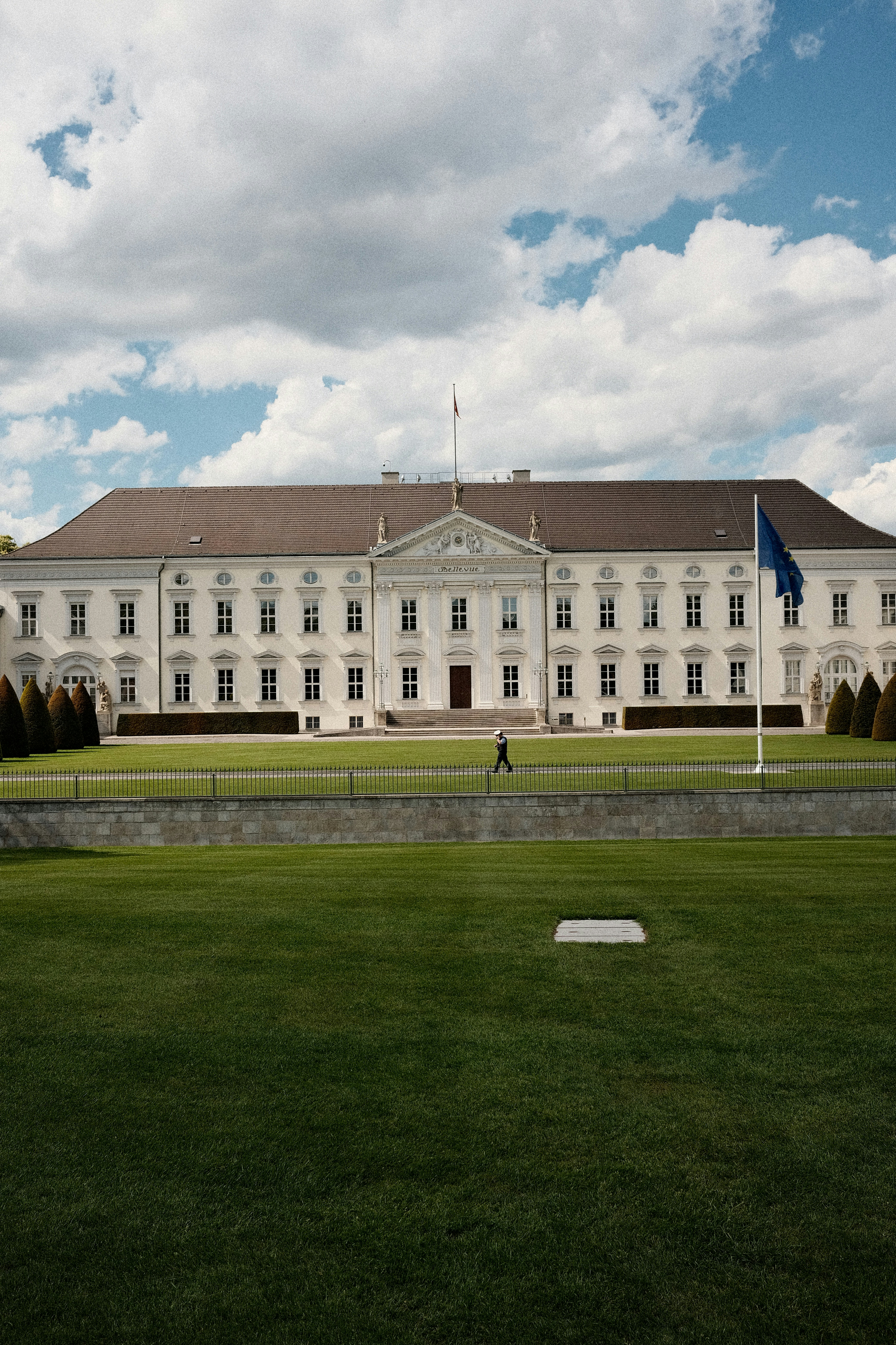 Photo by valentinlacoste