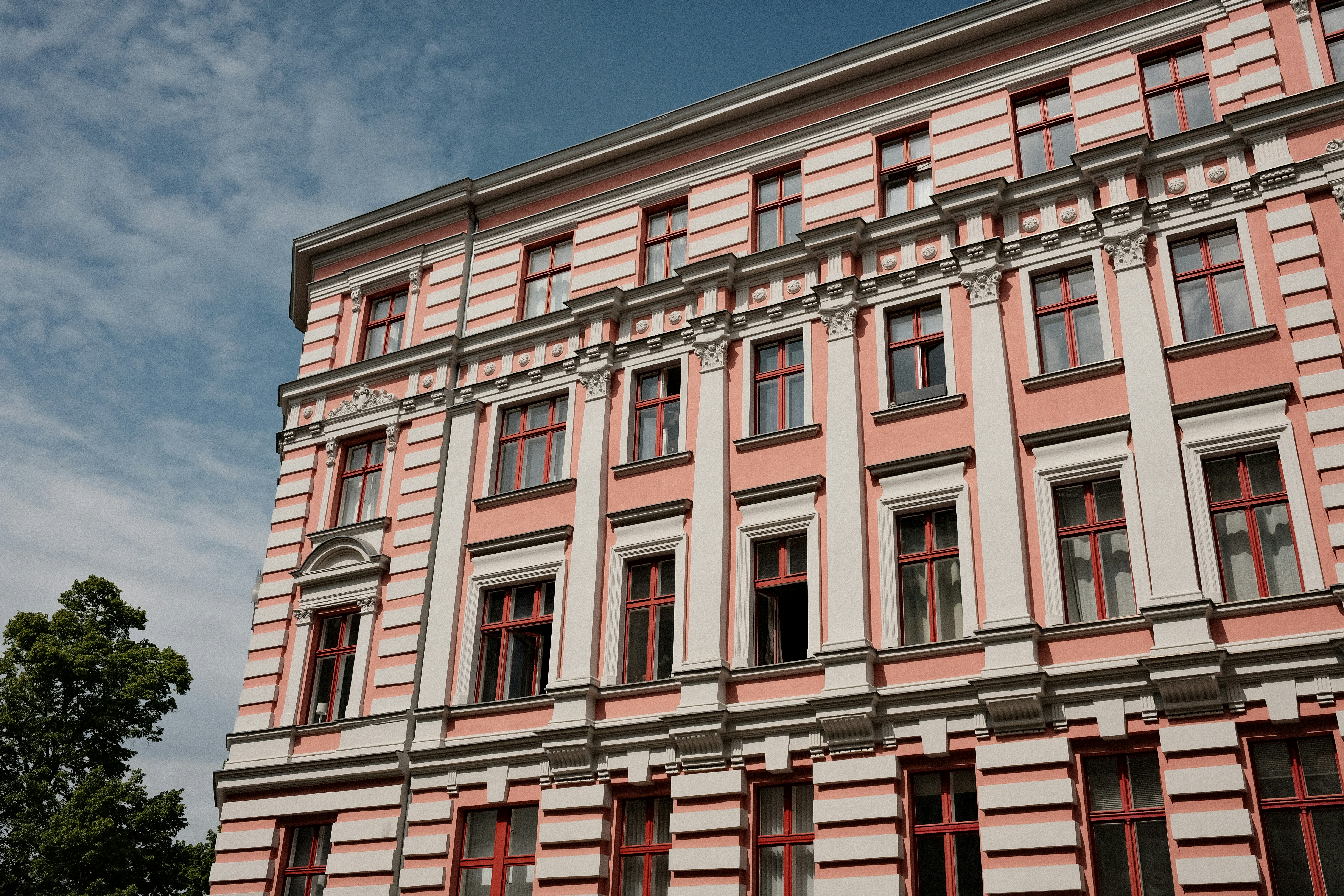 Photo by valentinlacoste