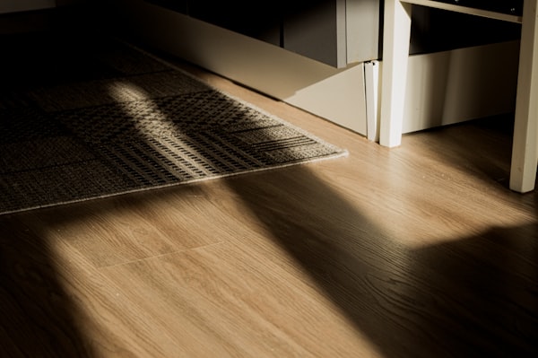 Suelo de madera instalado