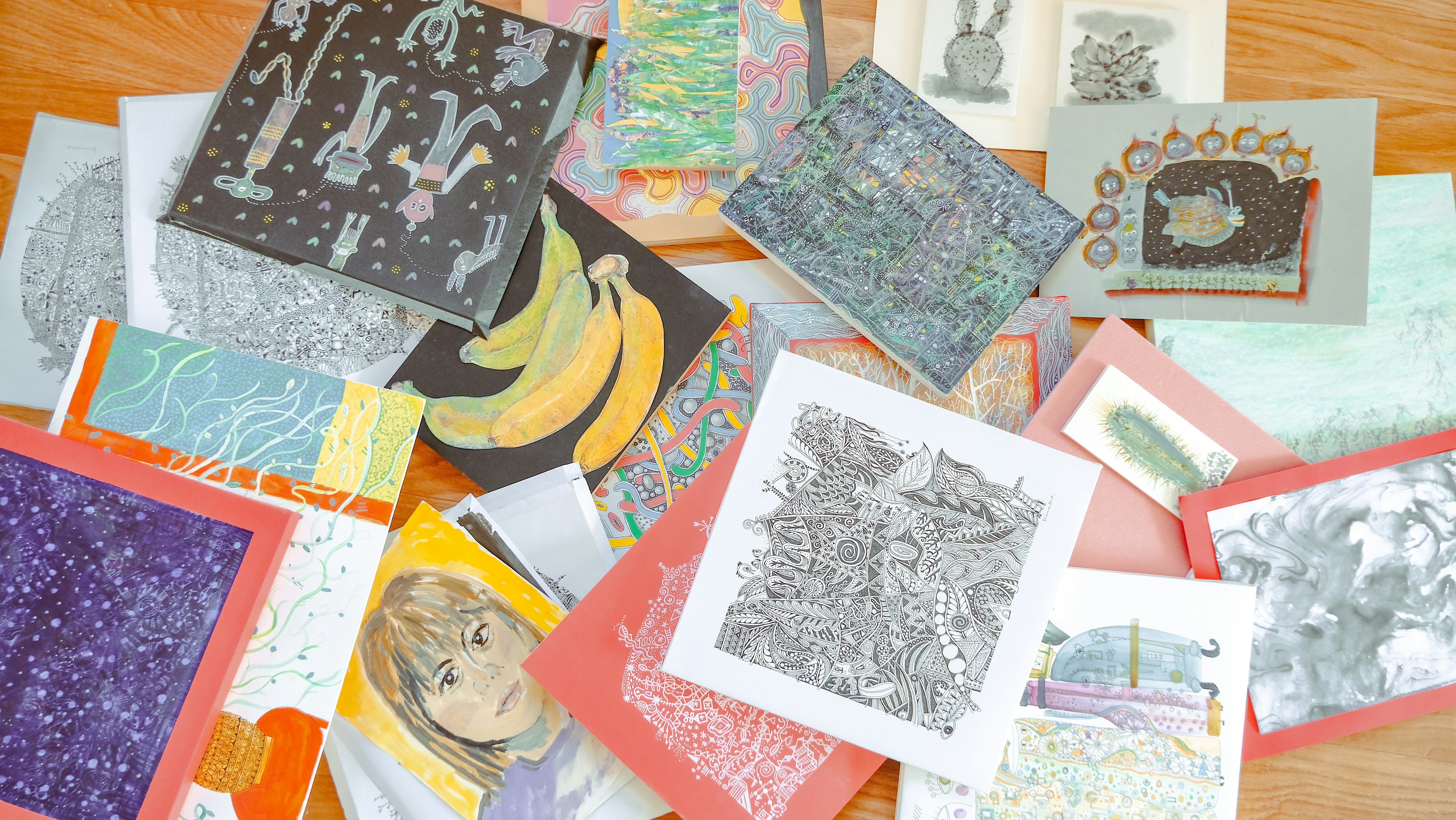 a bunch of cards that are on a table