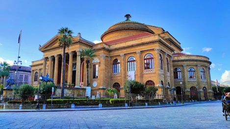 a large building with a dome on top of it