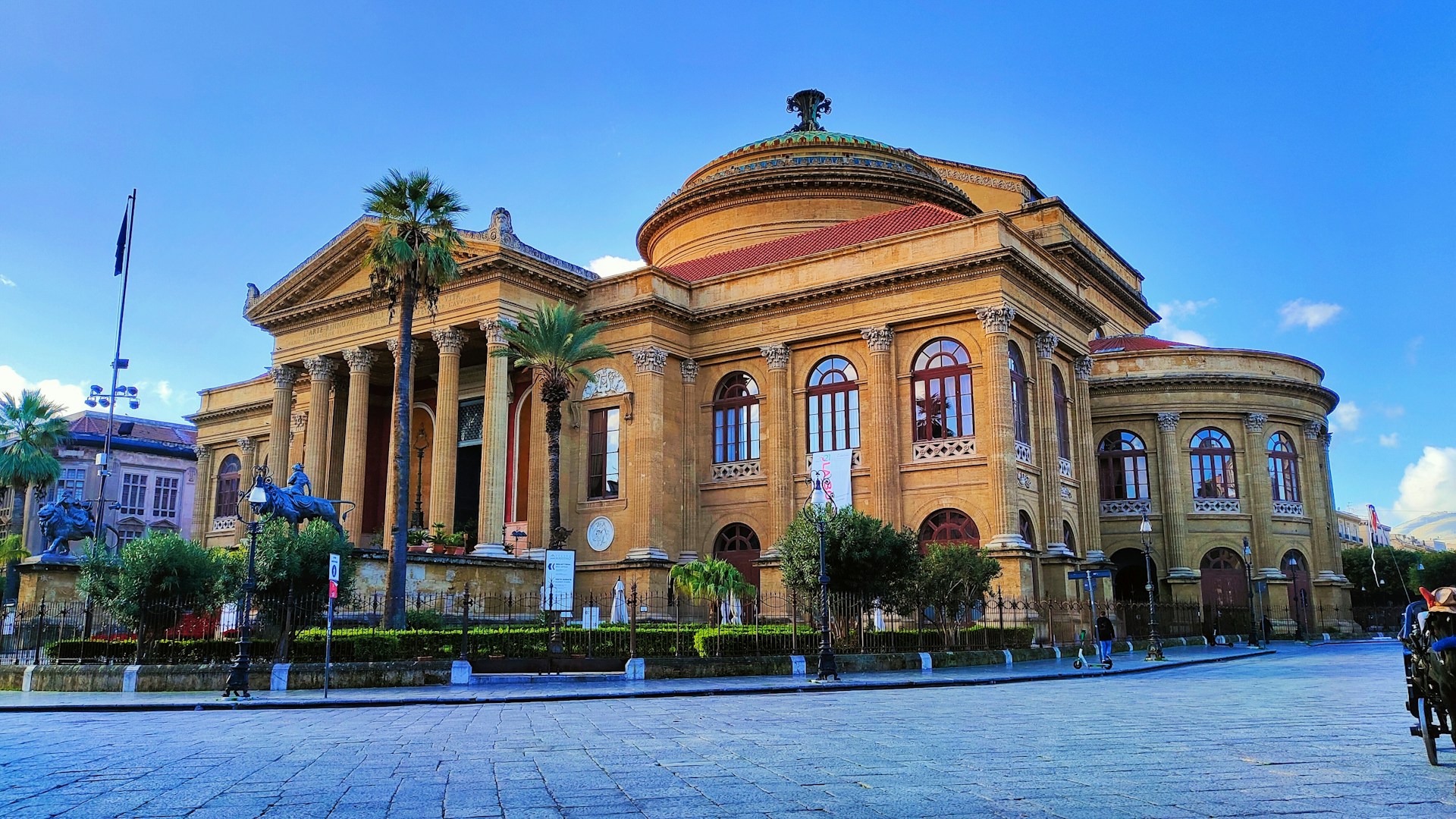 a large building with a dome on top of it