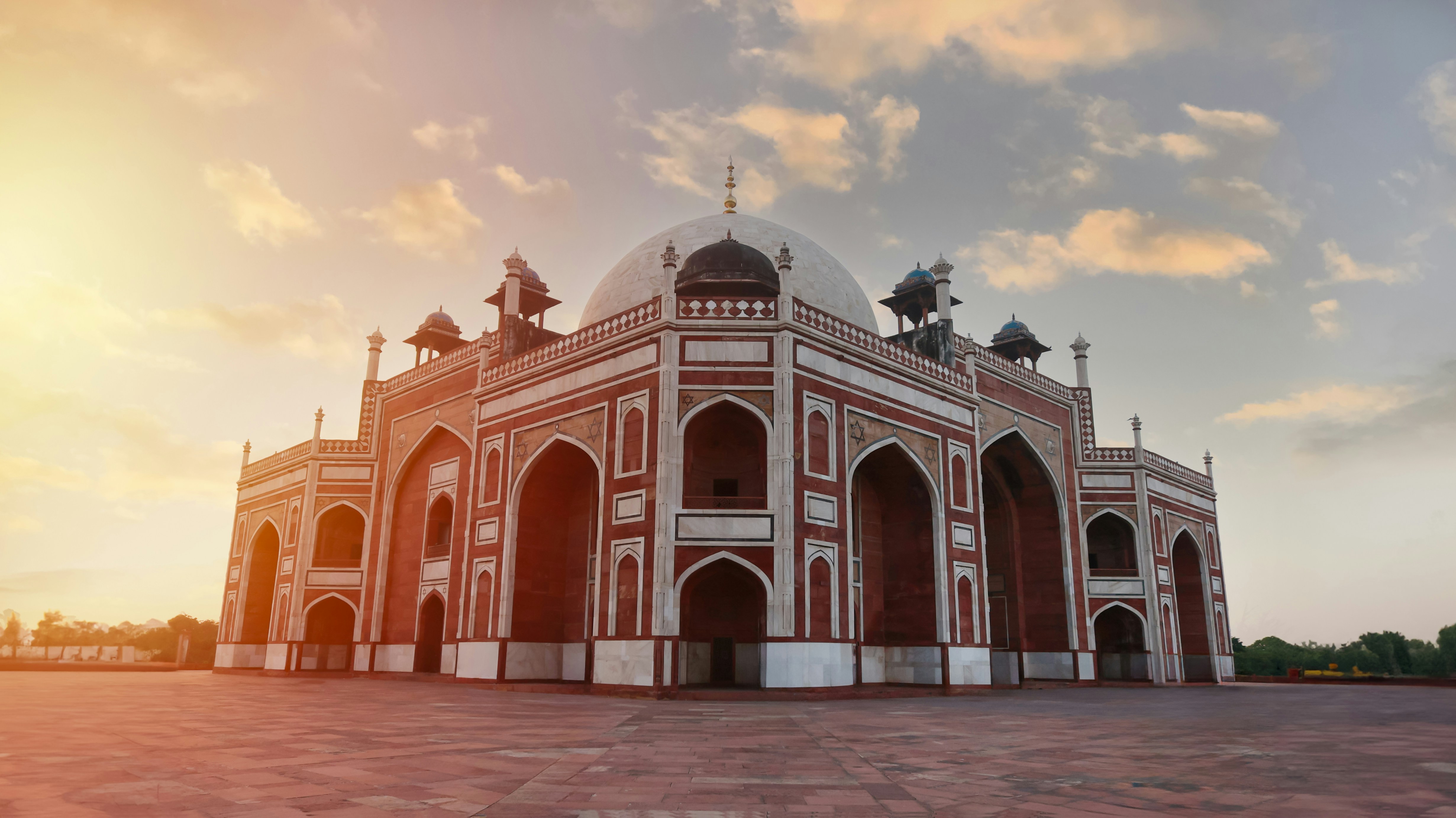 Tomb Of The Greats: Michelangelo, Galileo, And More