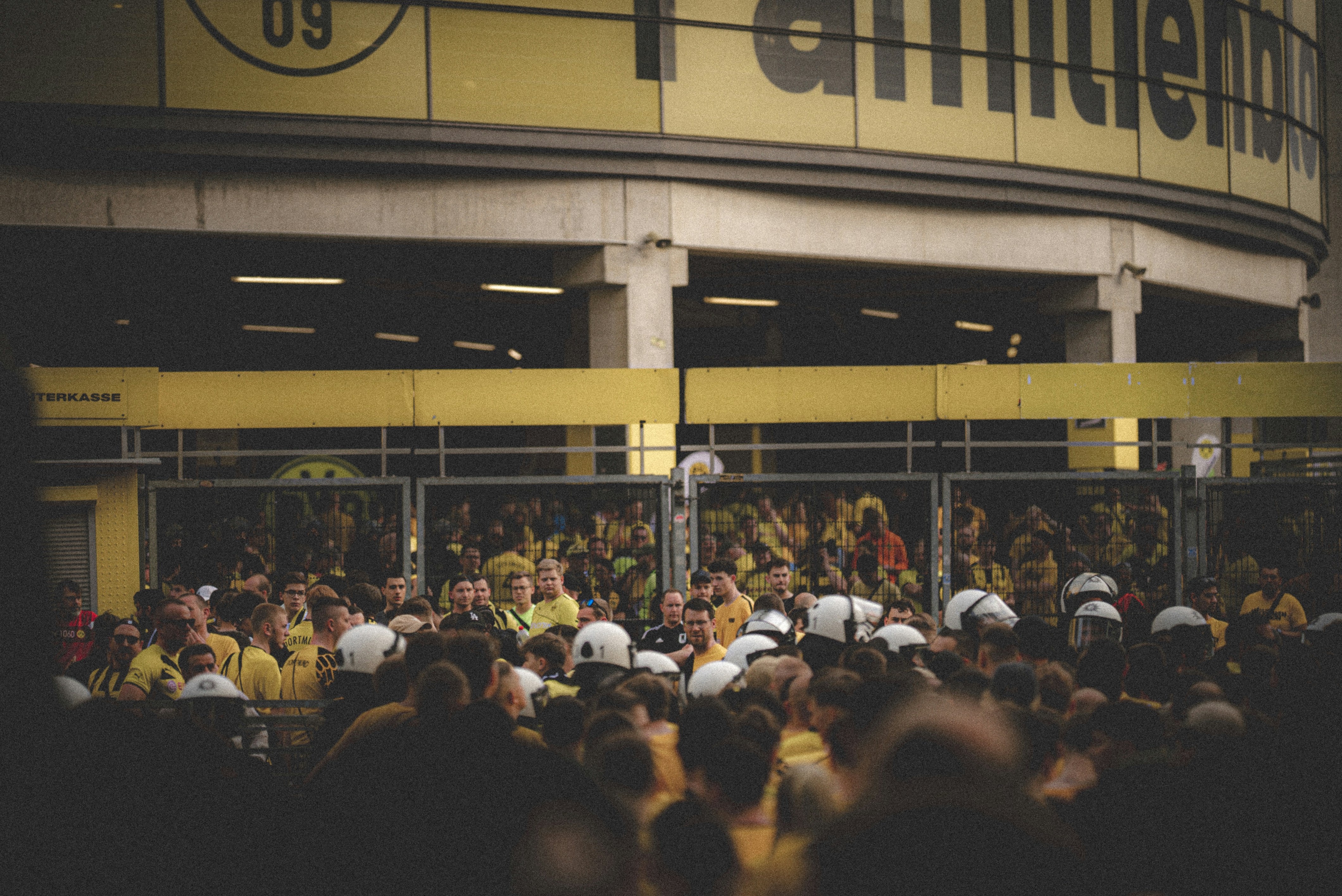 体育场景配图（资料示意）
