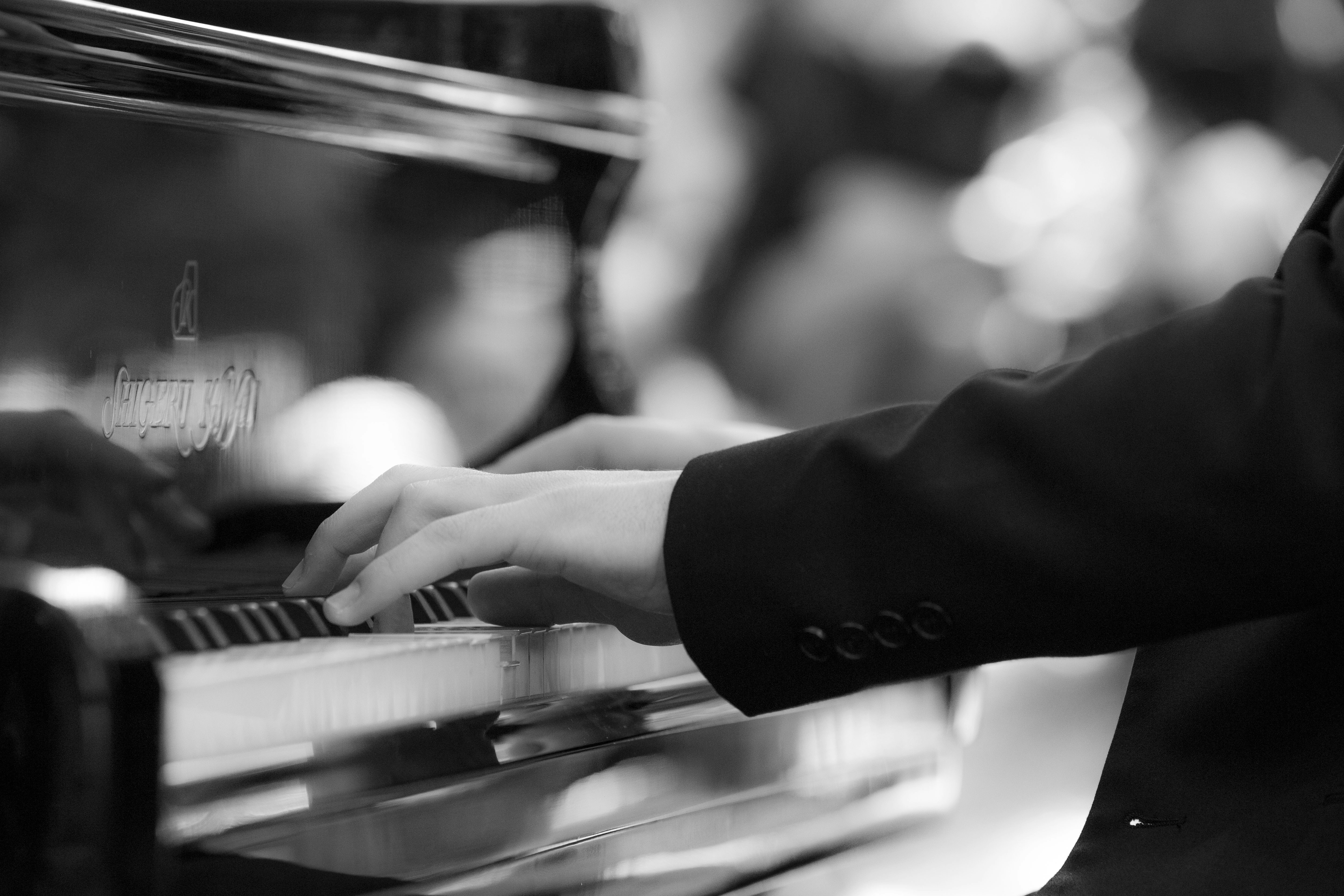 La música en las ceremonias de despedida: significado, tradición y opciones populares