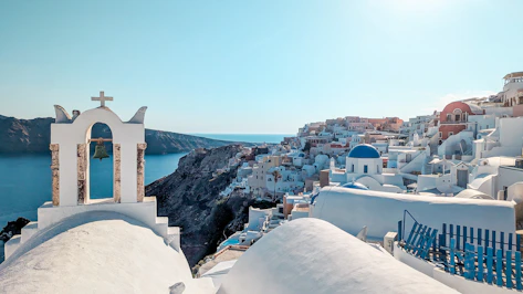 santorin-cinéma-grèce-cyclades-travel-planner-voyage-responsable