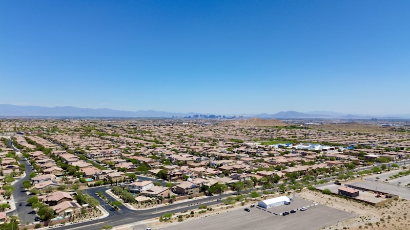 Aerial view of a Las Vegas desert neighborhood where foreclosures remain low in 2026