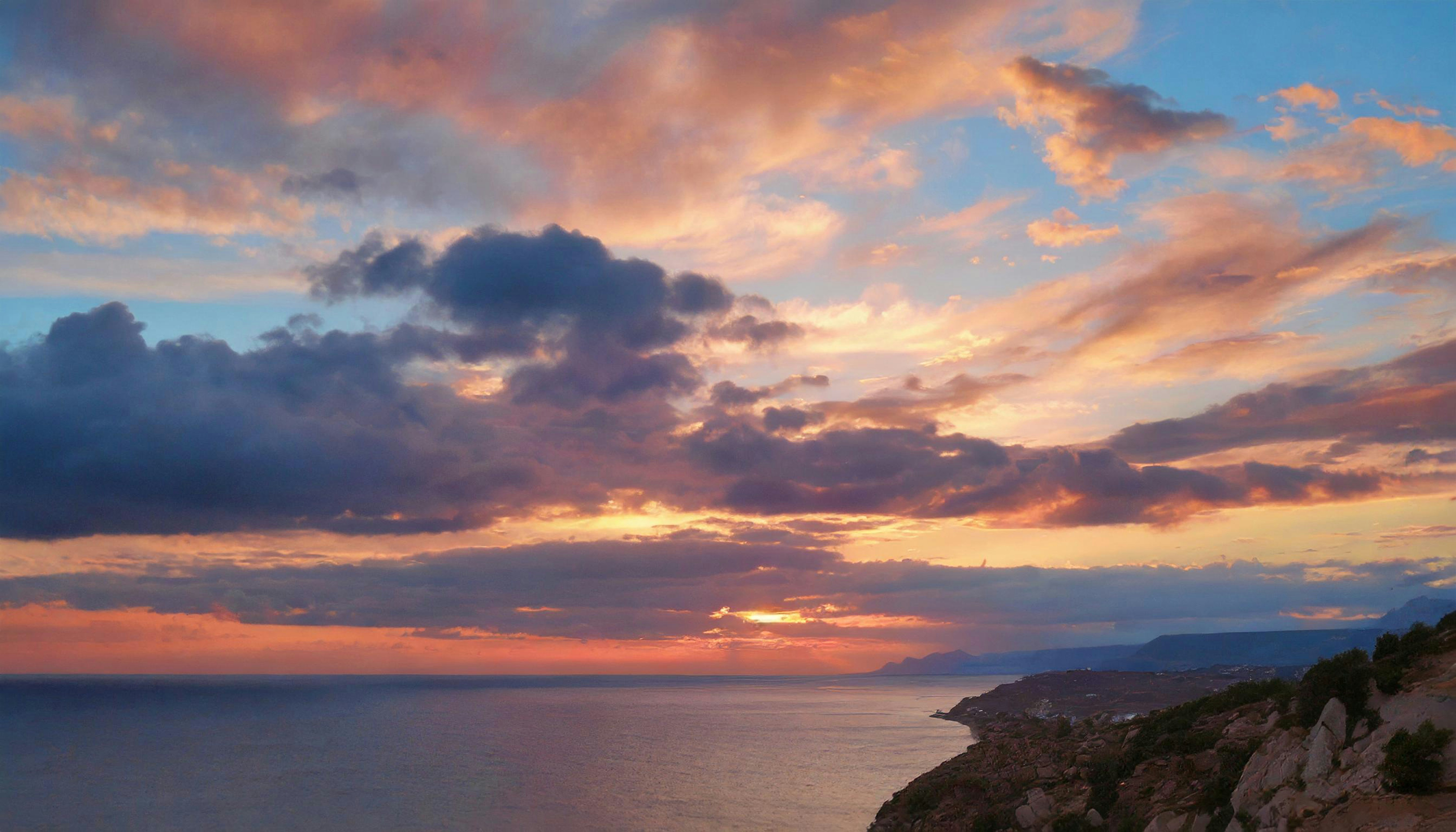 Photo by masantocreative