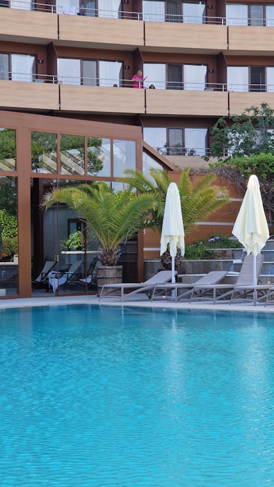 Pool & Lobby — 3