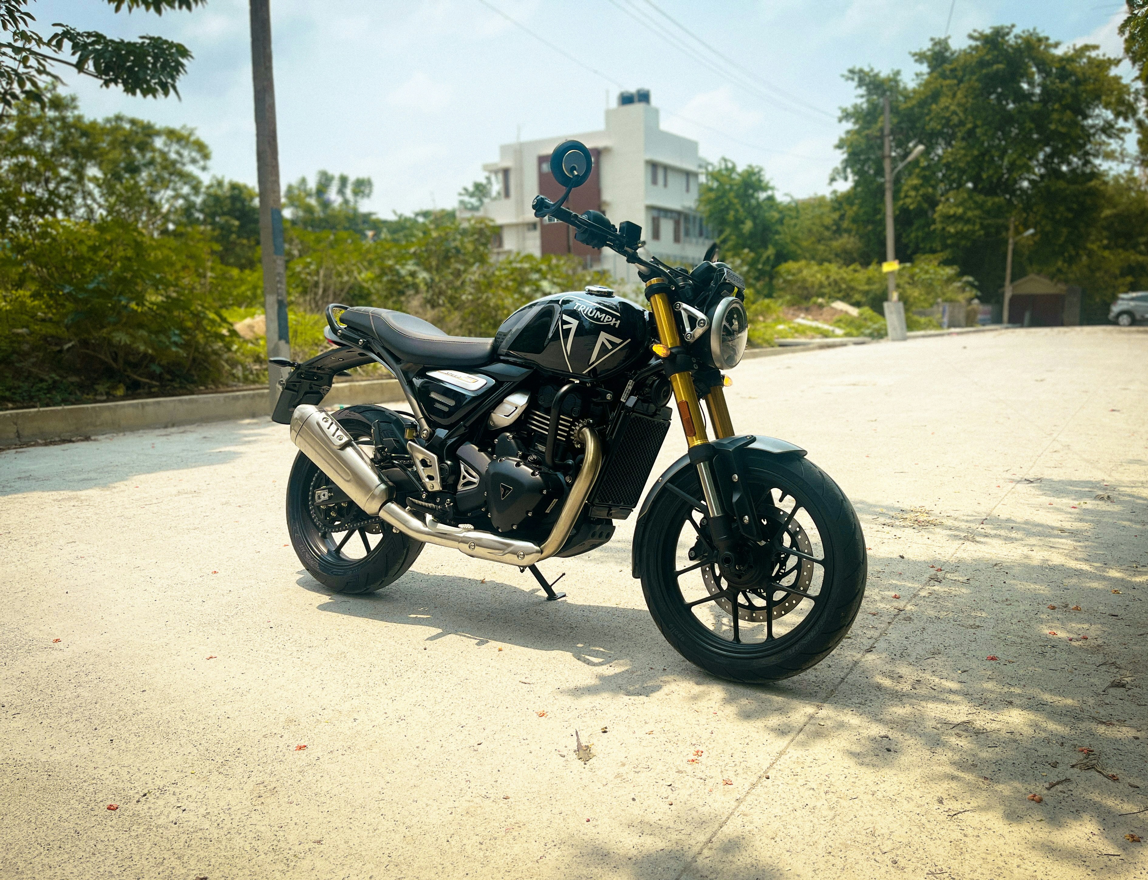 Motorcycle road speed wallpaper, ilustrasi artikel Unleash the Speed: Stunning Motorcycle Ultra HD 4K Wallpaper Collection 1