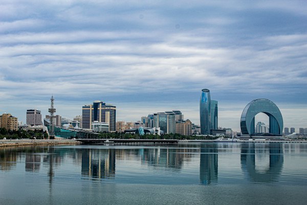 A large body of water with a city in the background — Baku, Azerbaijan