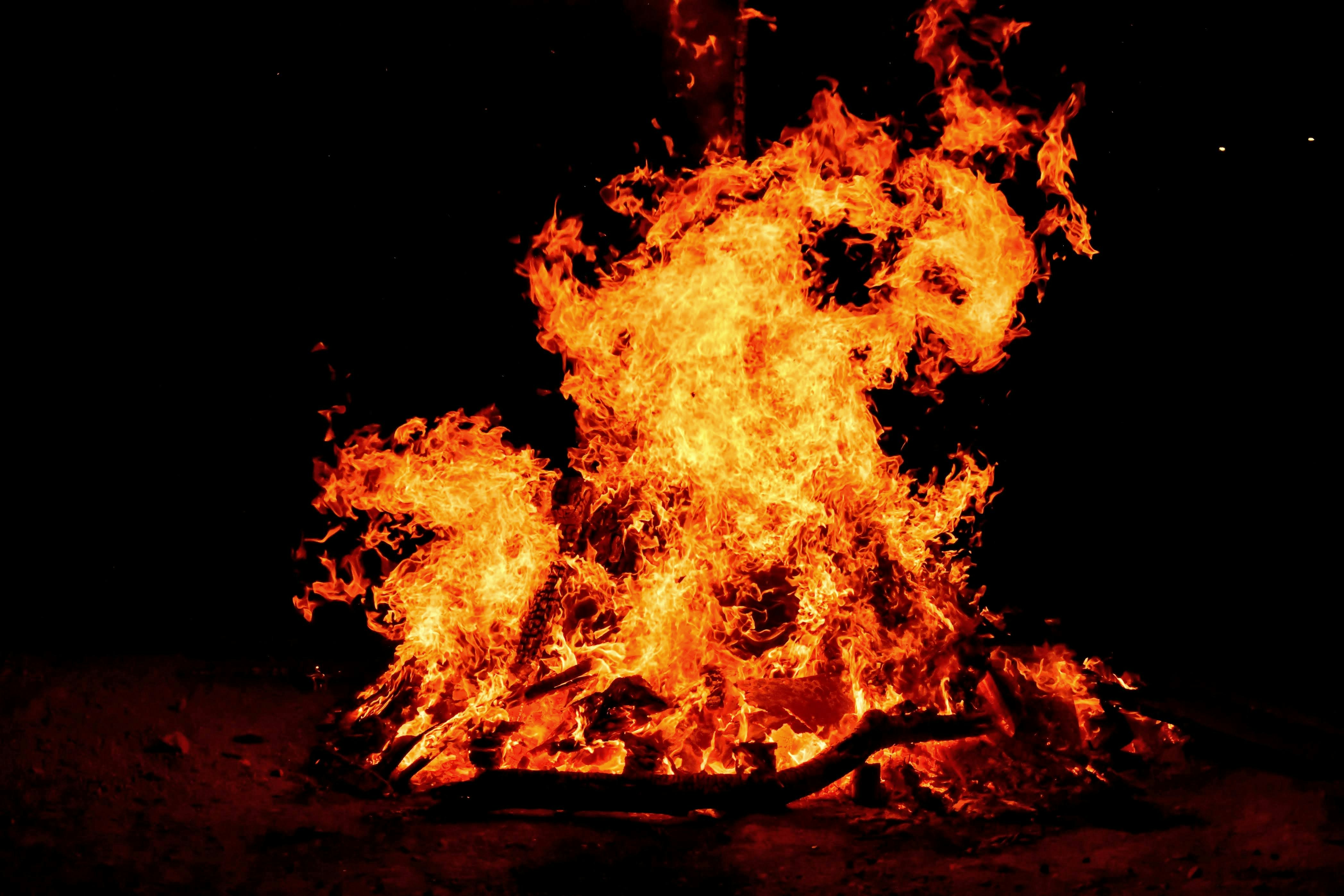 Firestorm erupts in Aave governance forum over CoW Swap fees