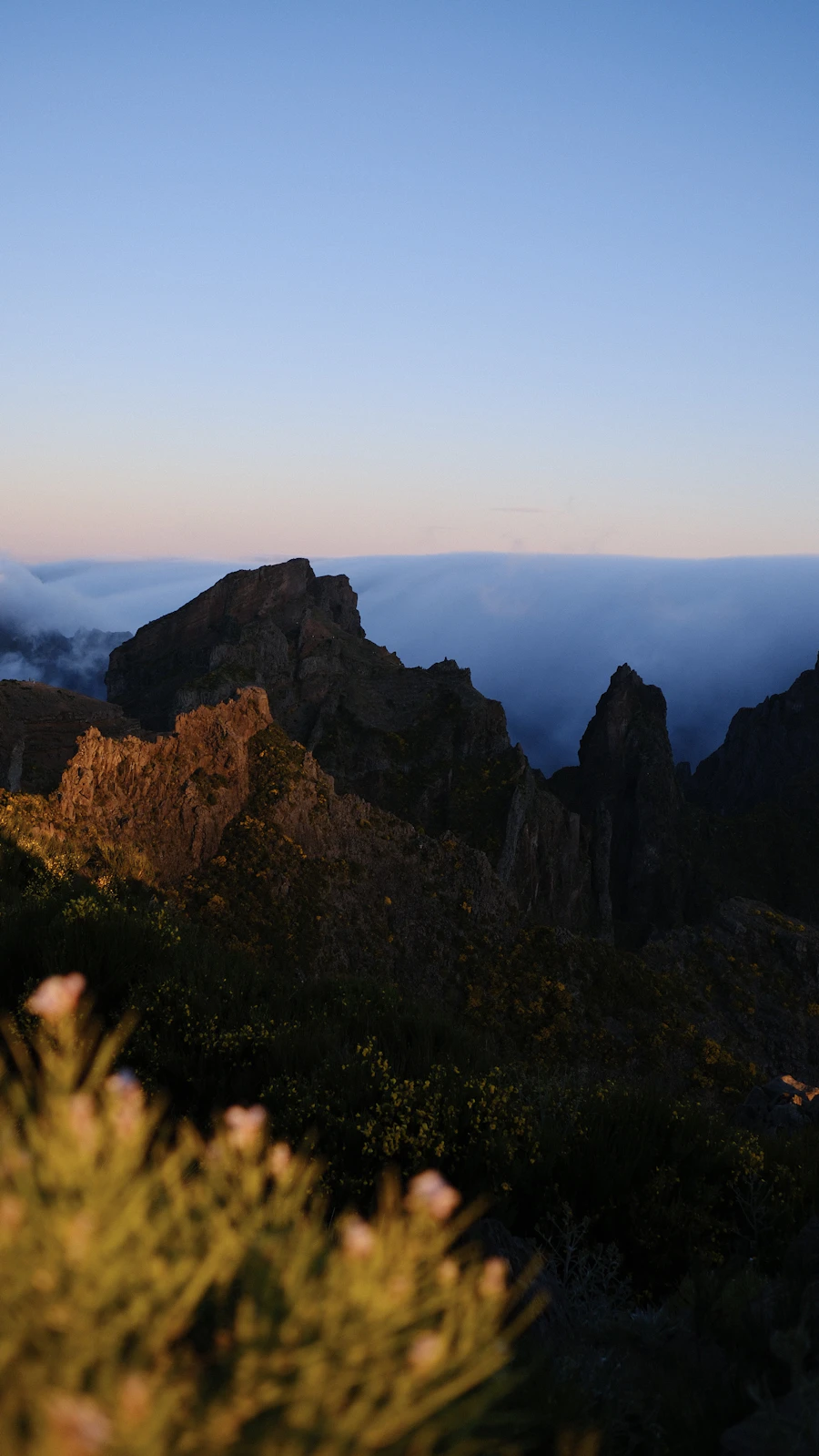 Pico do Arieiro mountain peaks above sea of clouds
