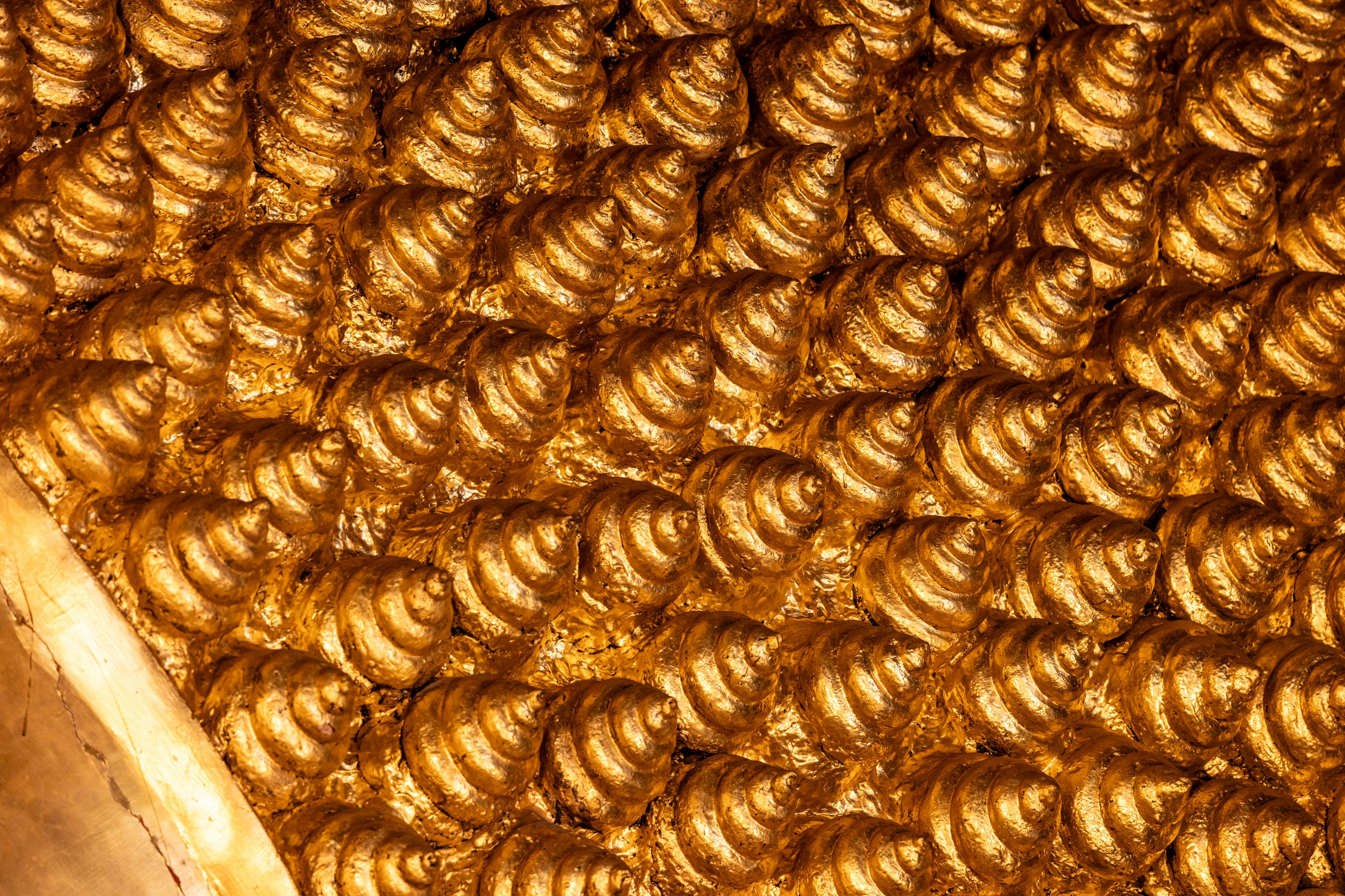 photo-1716823309844-b6f600f27682?ixid=M3wxMjA3fDB8MXxzZWFyY2h8MTk4fHxnb2xkJTIwZm9yJTIwcmV0aXJlbWVudHxlbnwwfHx8fDE3MzYwMjMyNjV8MA%5Cu0026ixlib=rb-4.0.3