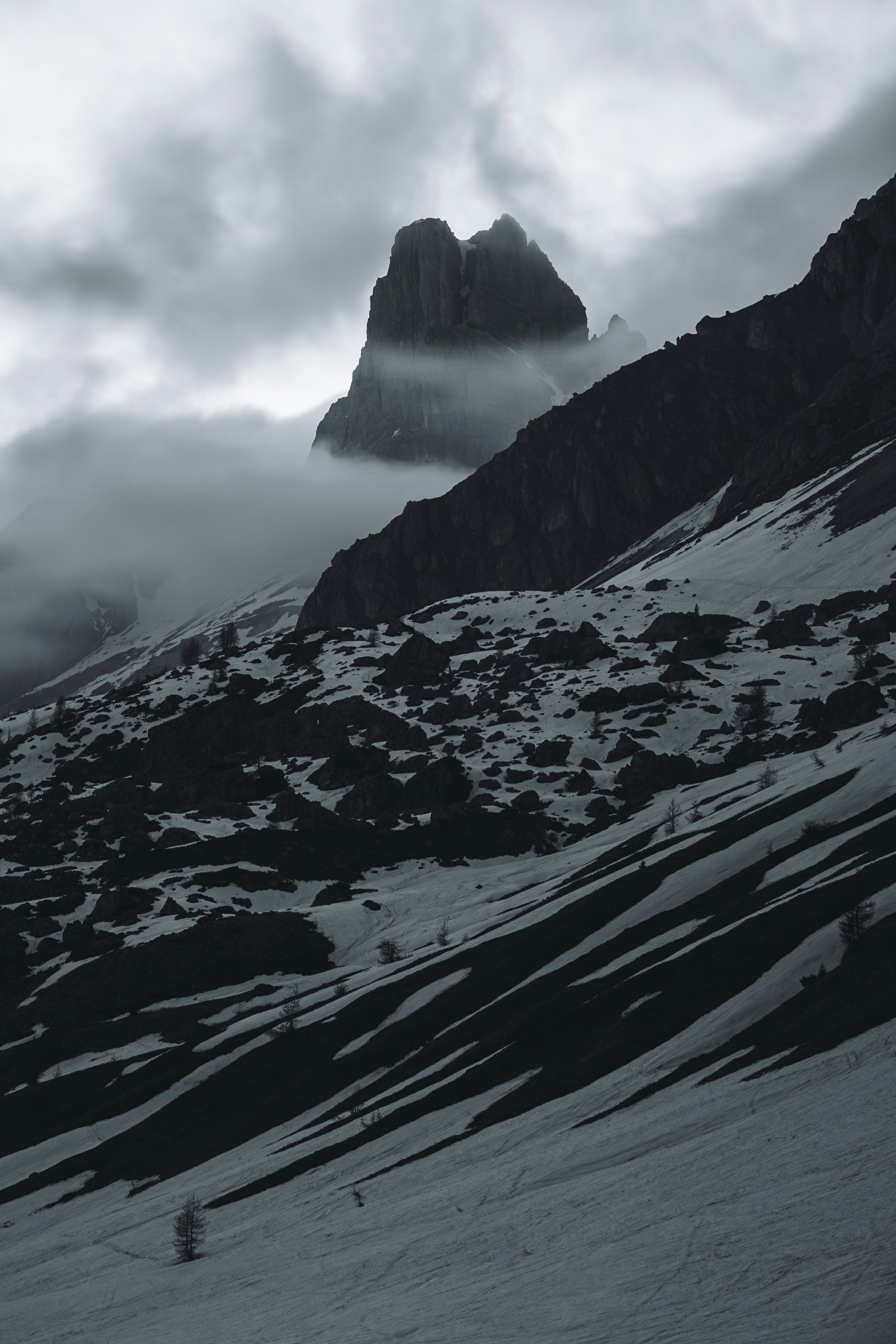Photo by lucavallin