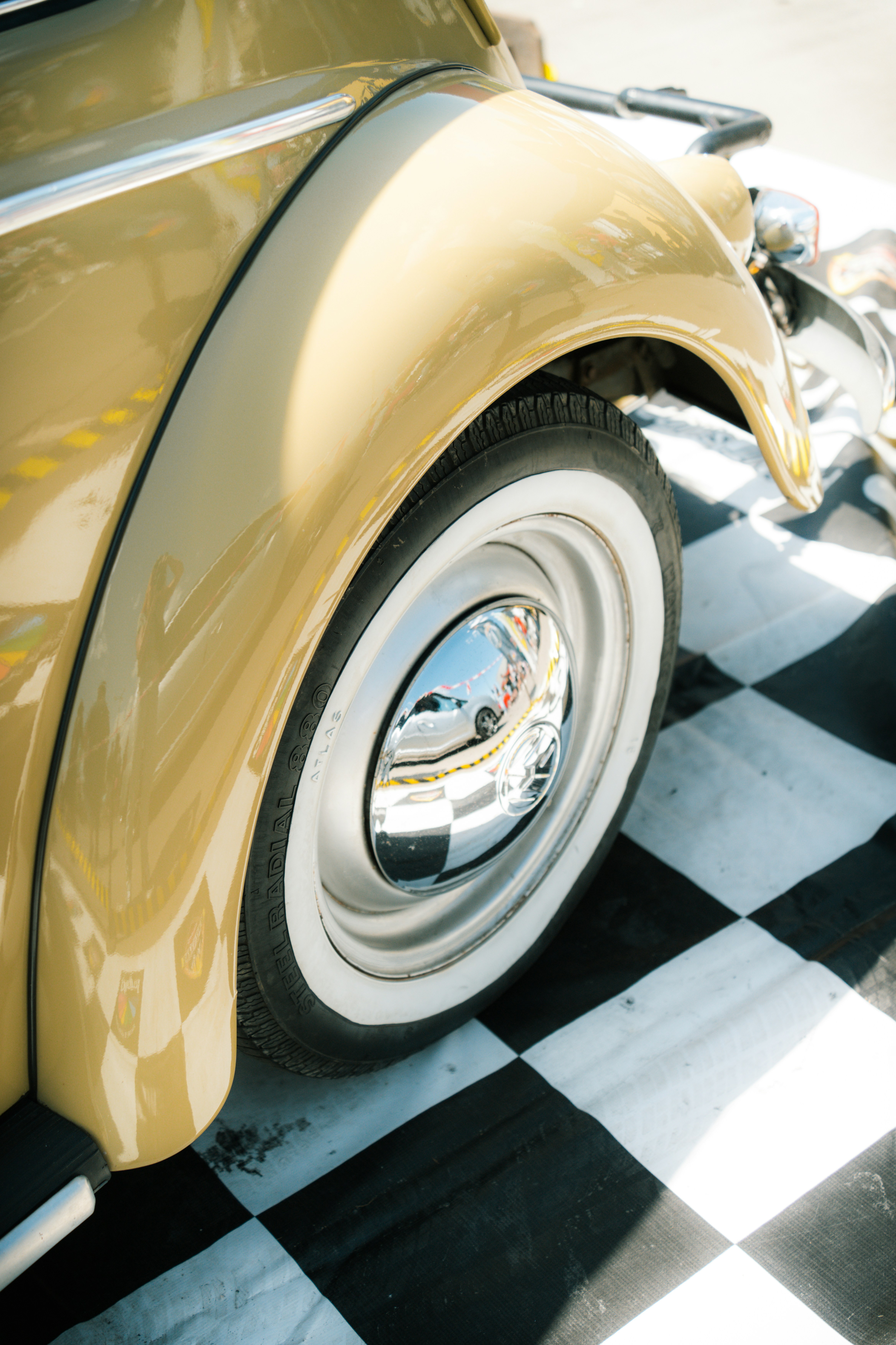 beige vintage car wallpaper, wallpaper, Breaking Bad Aztek: The Car's Story & Legacy 3