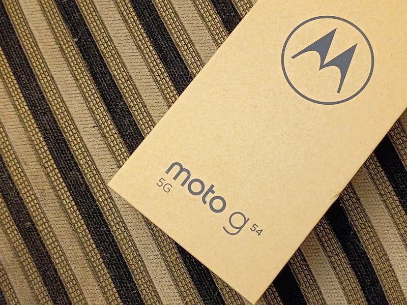 Motorola Patents Revolutionary Smartwatch-to-Smartphone Morphing Display Technology