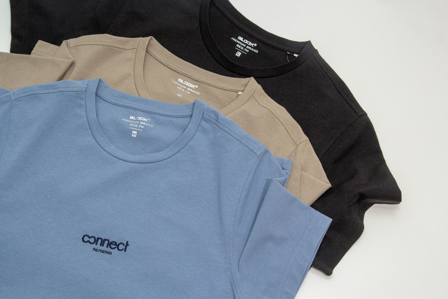 Luxurious bedroom with ocean view