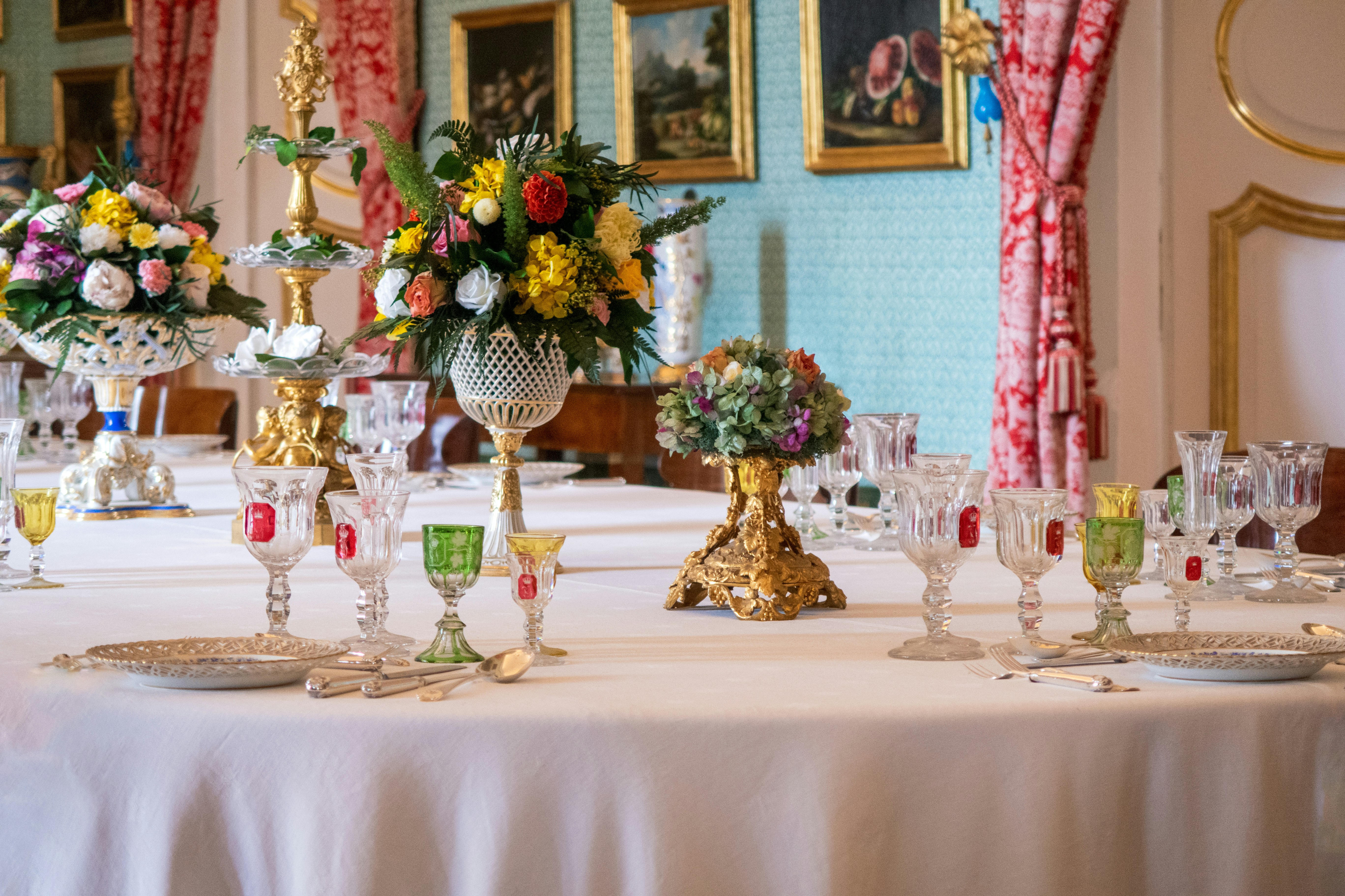 Chelsea Florals Logo