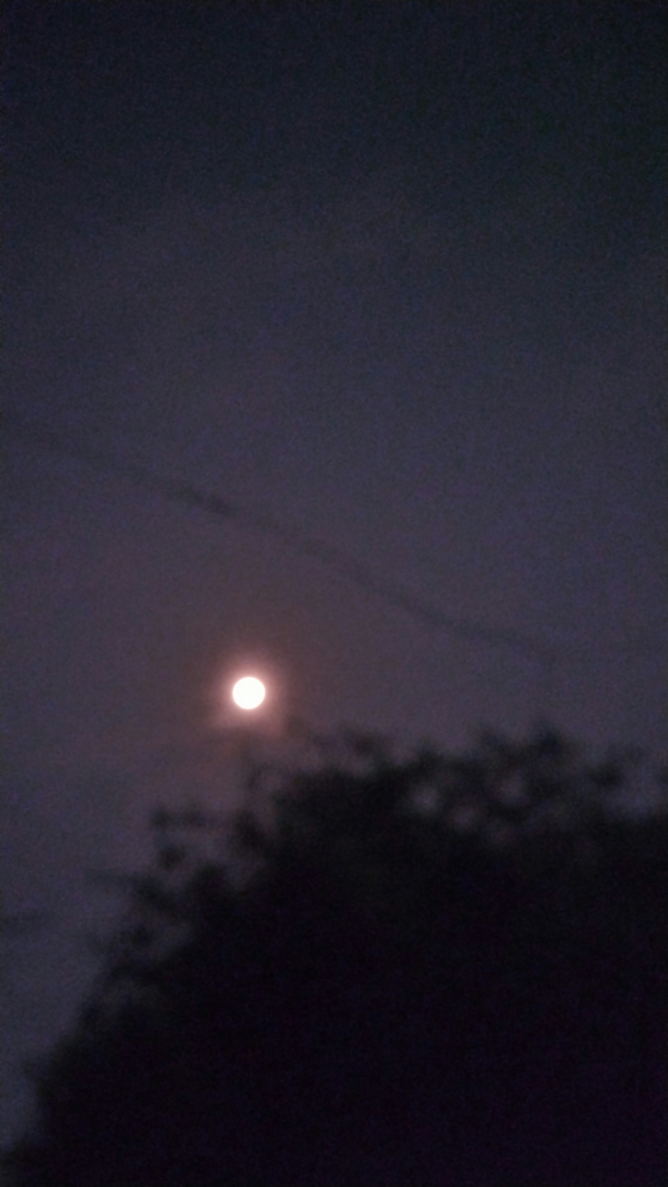 A full moon is seen in the night sky photo – Free Grey Image on Unsplash
