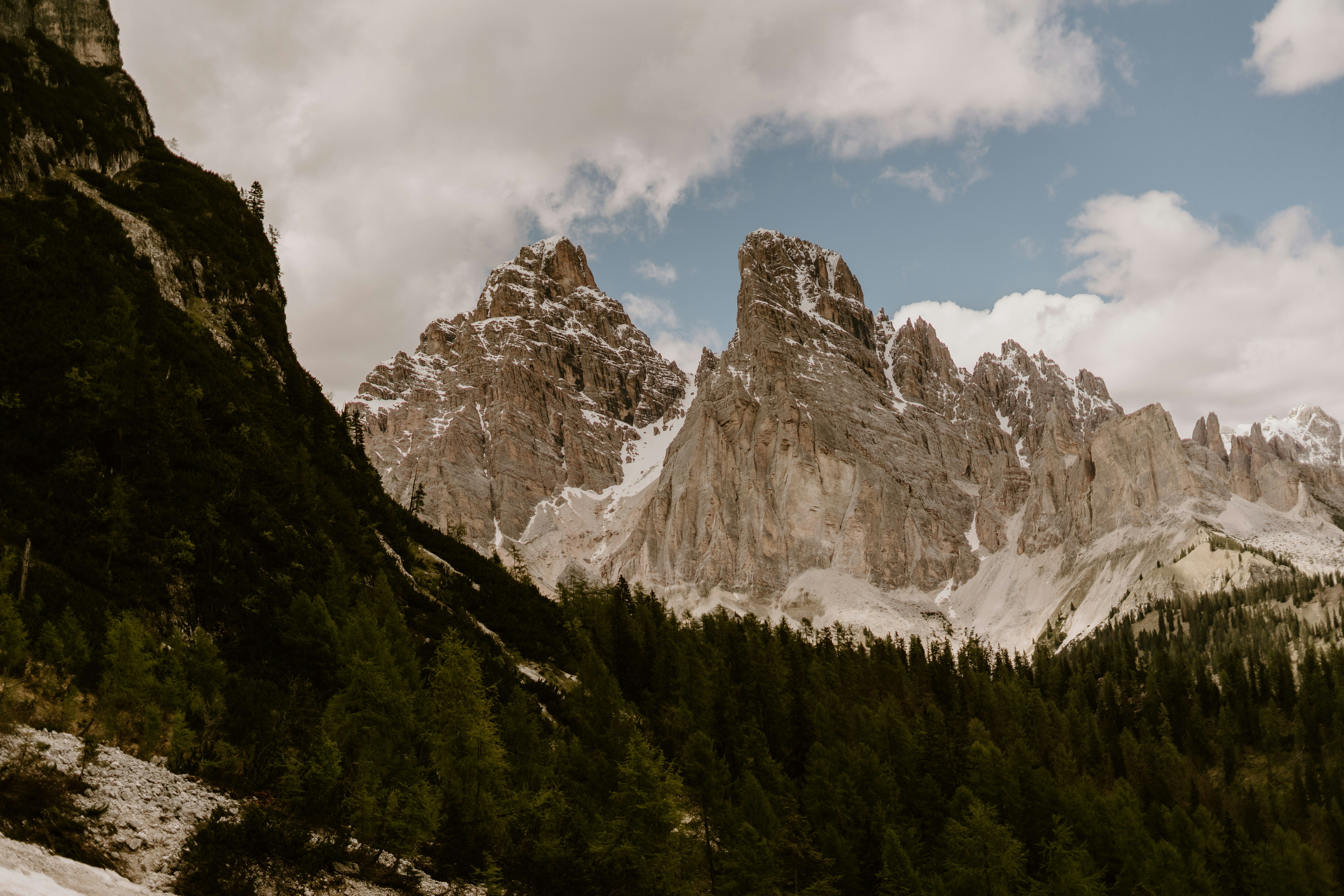 Photo by lenakestler