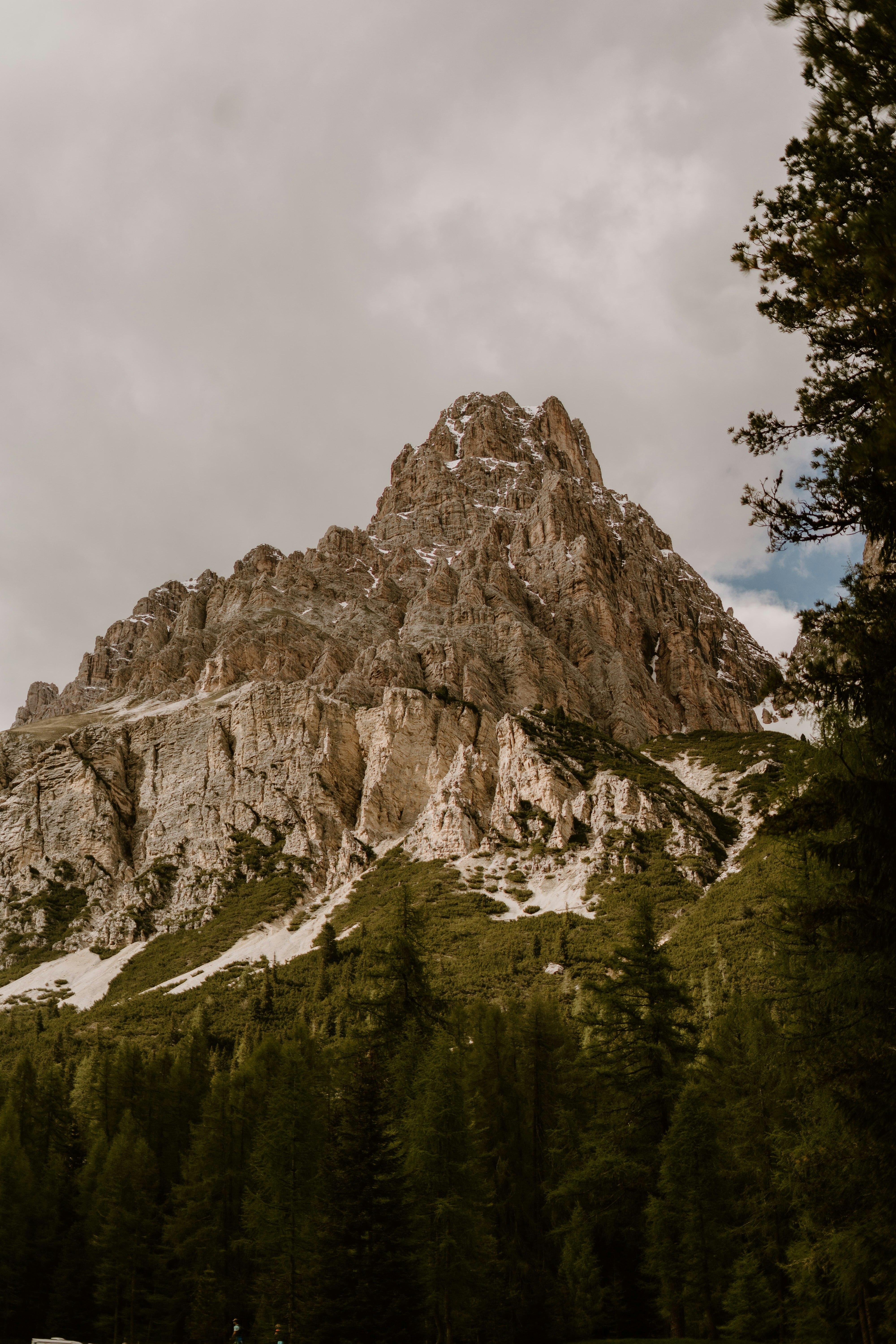 Photo by lenakestler