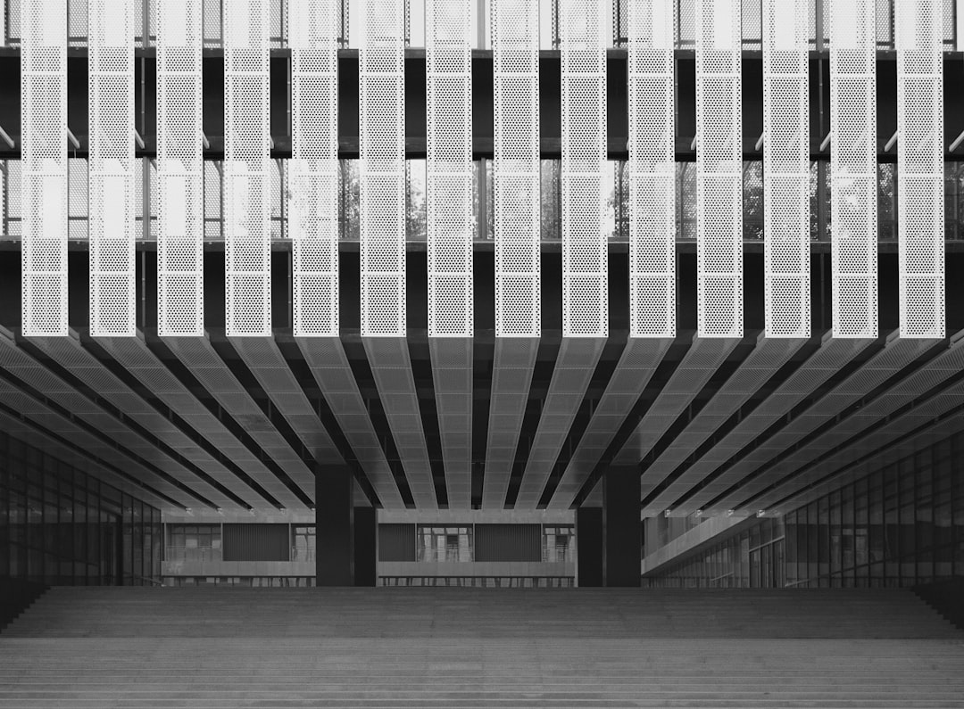 a black and white photo of a building