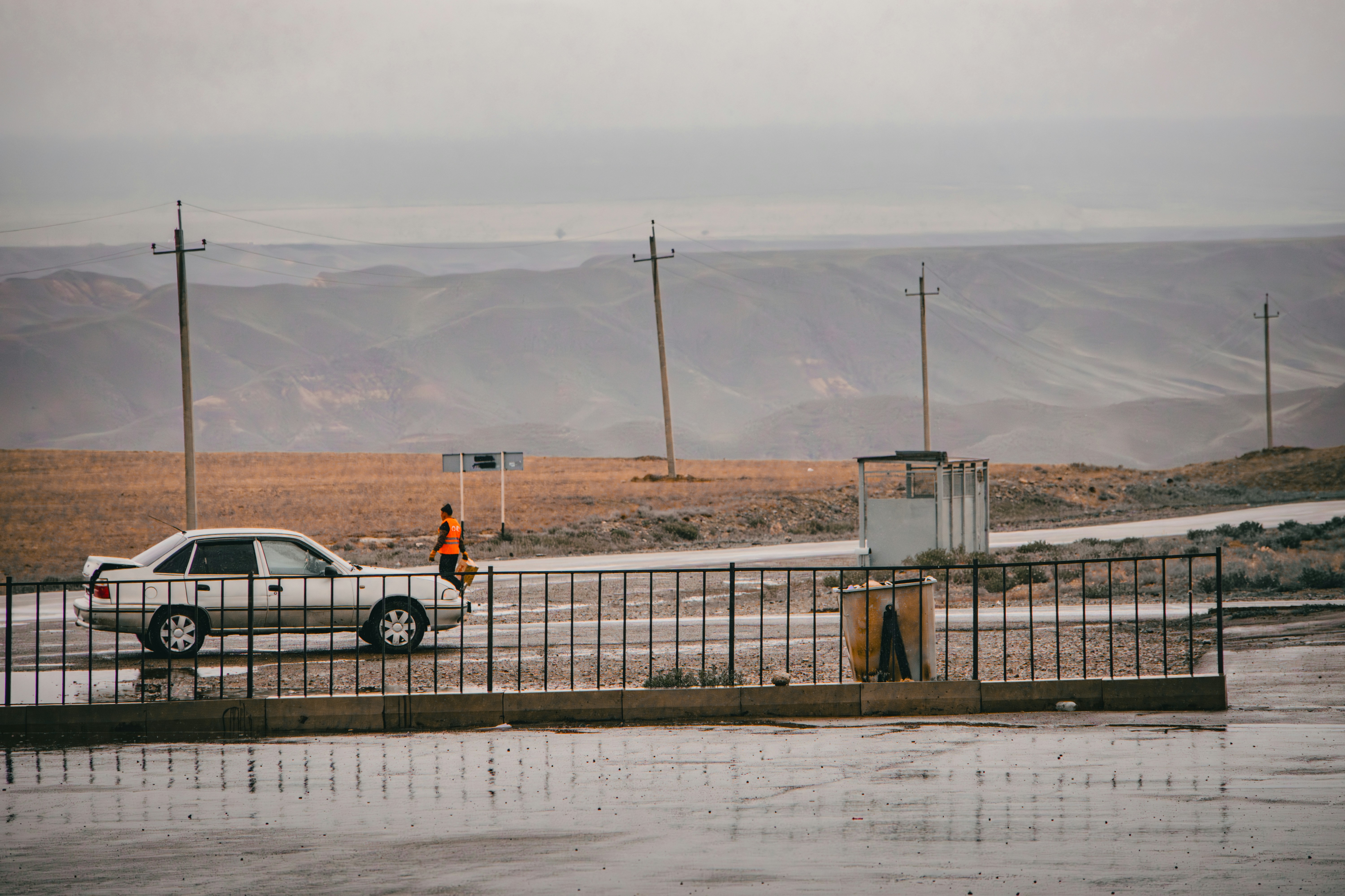 हर्मुज जलडमरूमध्य में तनाव: ईरान में यात्रियों और प्रवासियों को क्या जानना चाहिए