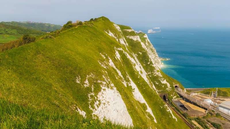 English Channel: The Narrow Sea Between Britain and France