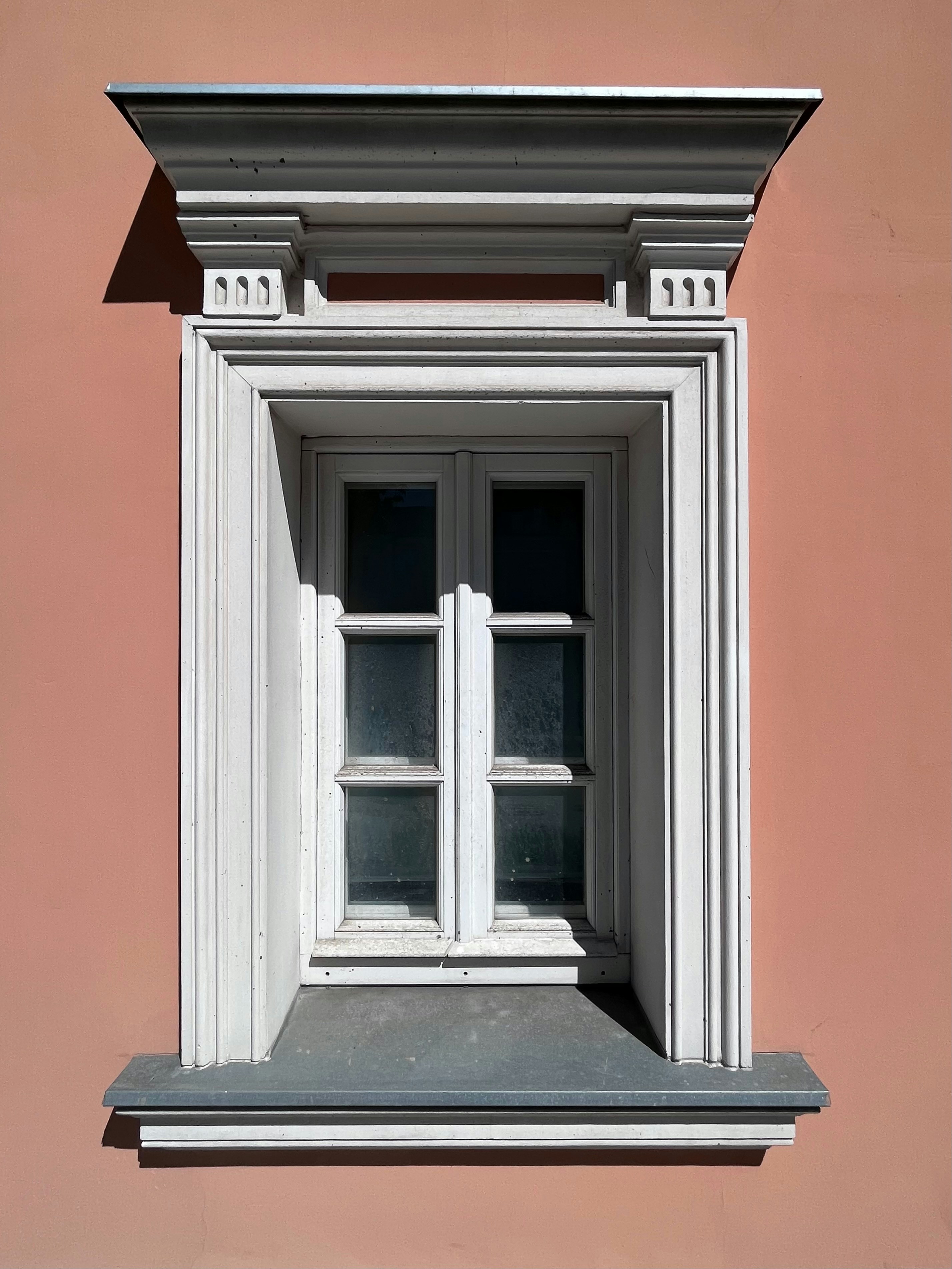 Photo by vladkozhemi