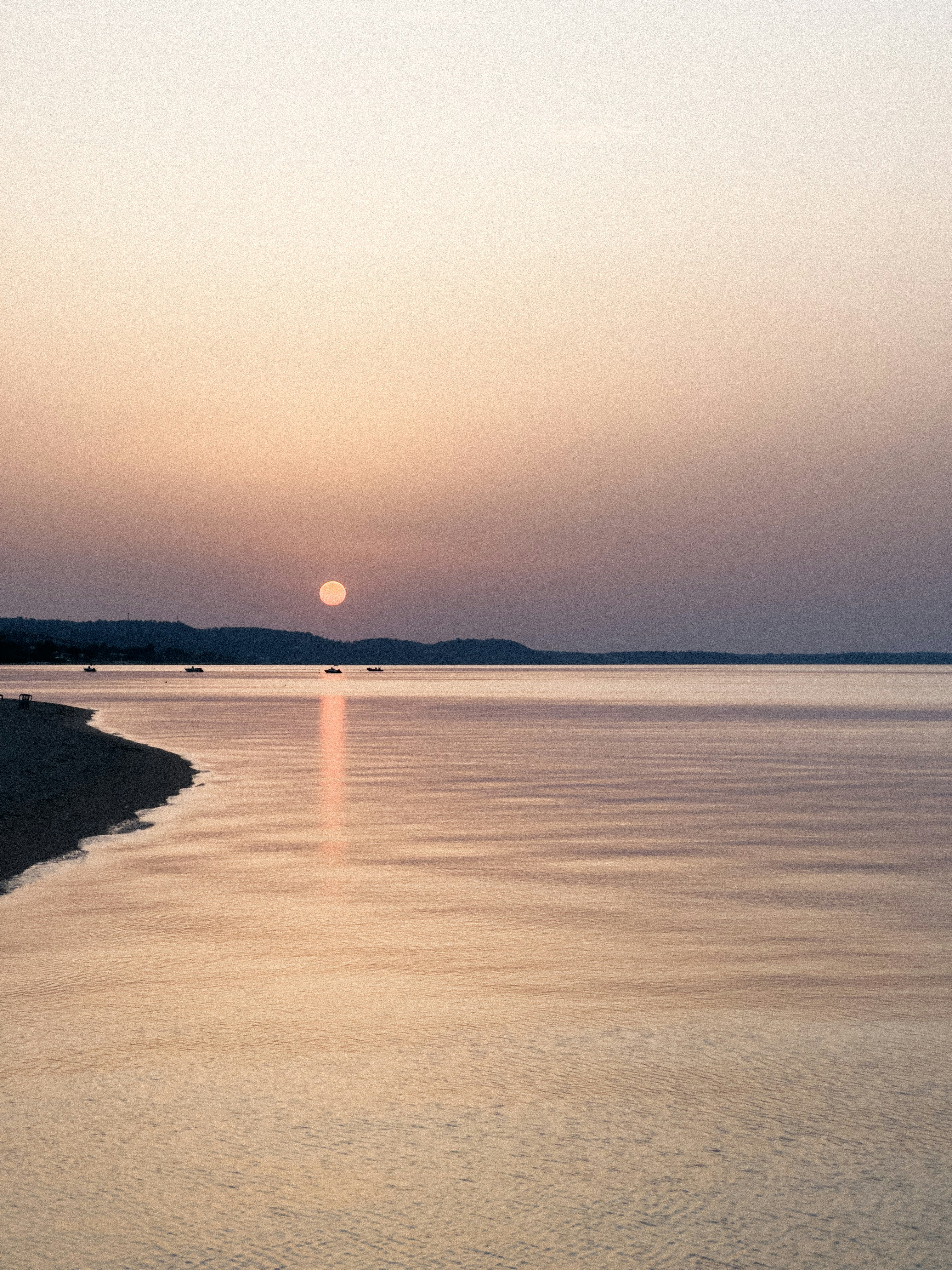 Photo by taaanos