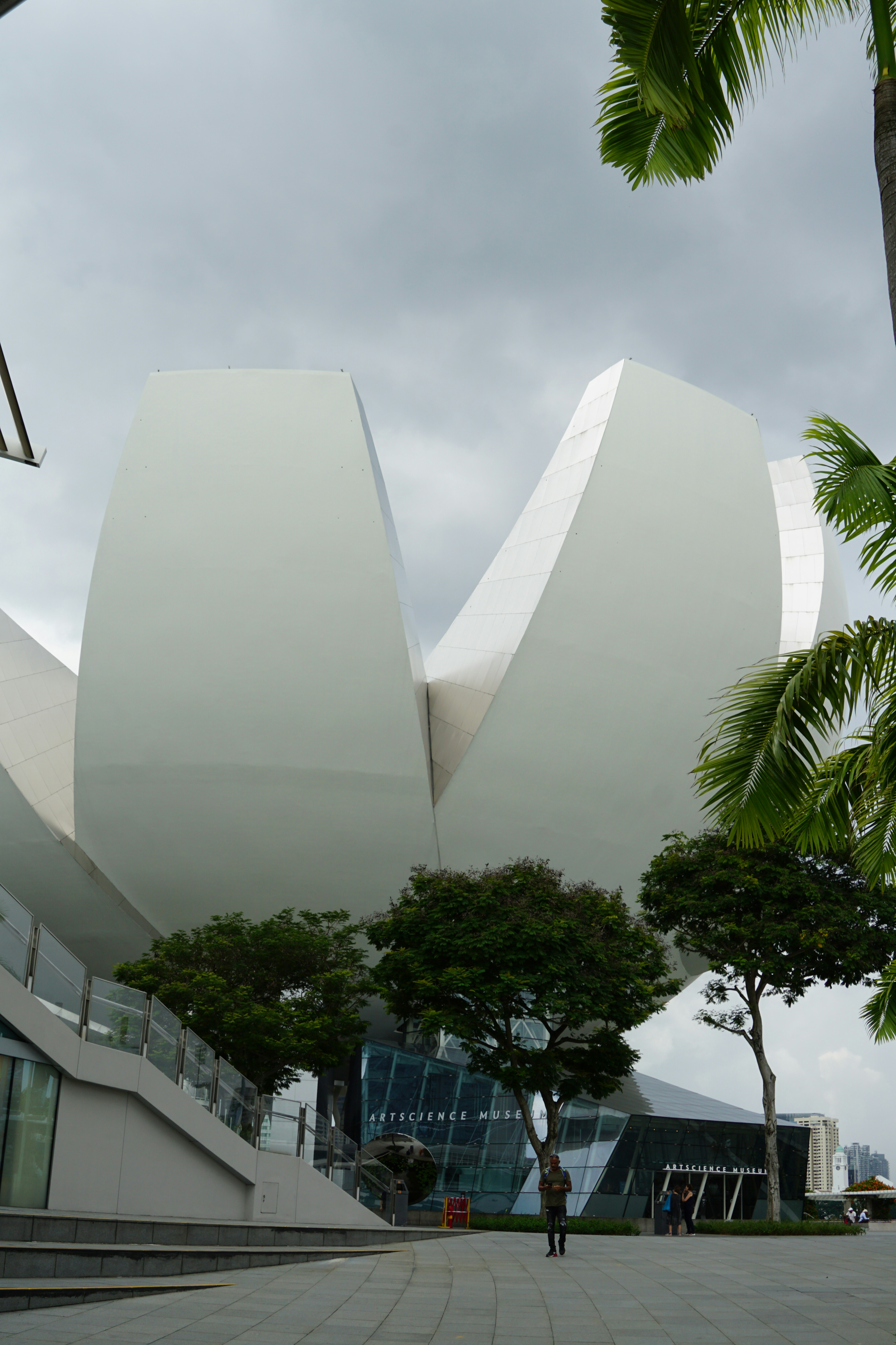 photo-1717362750282-f73f17f9173e?ixid=M3wxMjA3fDB8MXxzZWFyY2h8MTN8fGgyJTIwbWF0aGVtYXRpY3MlMjBzaW5nYXBvcmV8ZW58MHx8fHwxNzY2NTI3MTQzfDA\u0026ixlib=rb-4.1.0