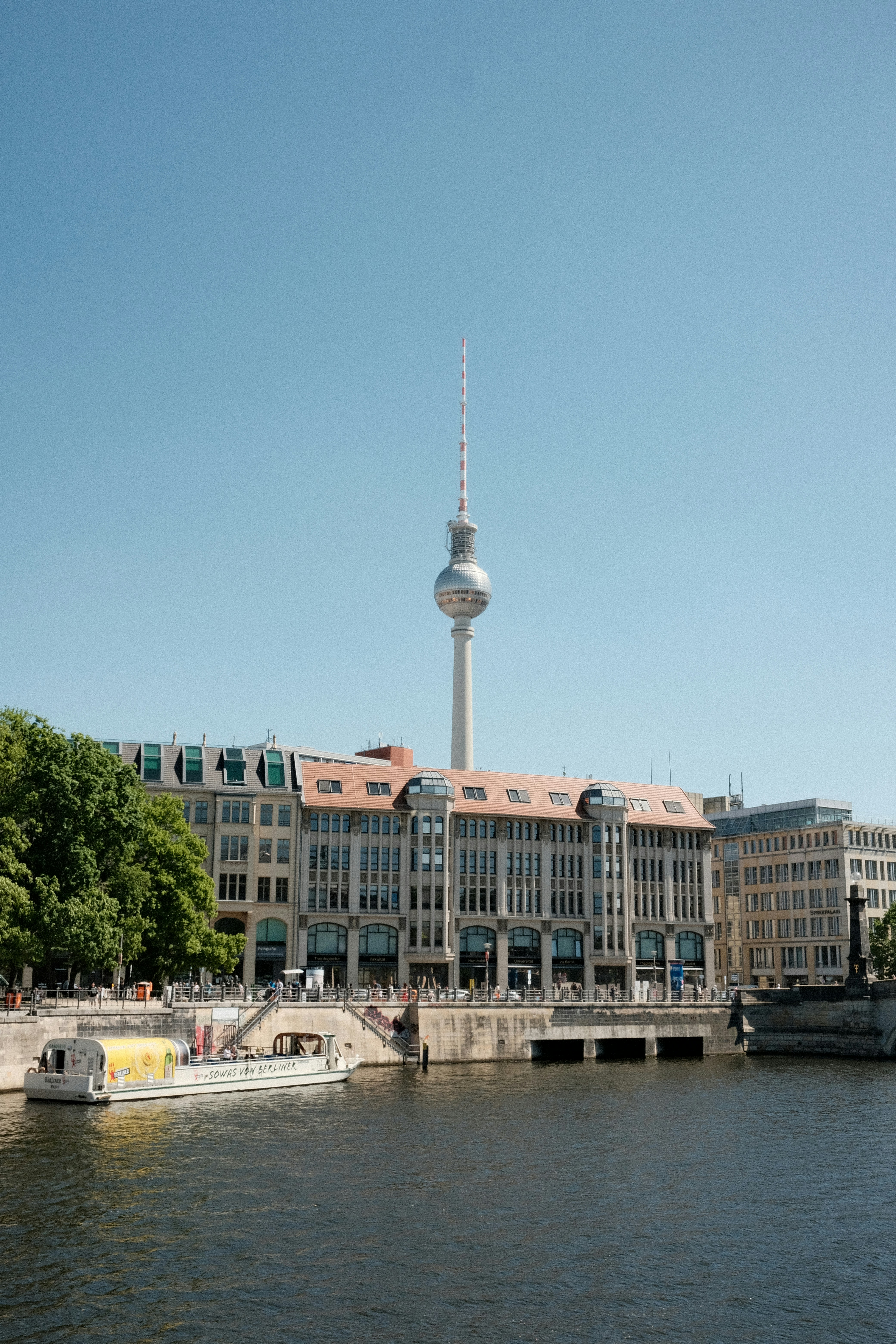 Photo by valentinlacoste