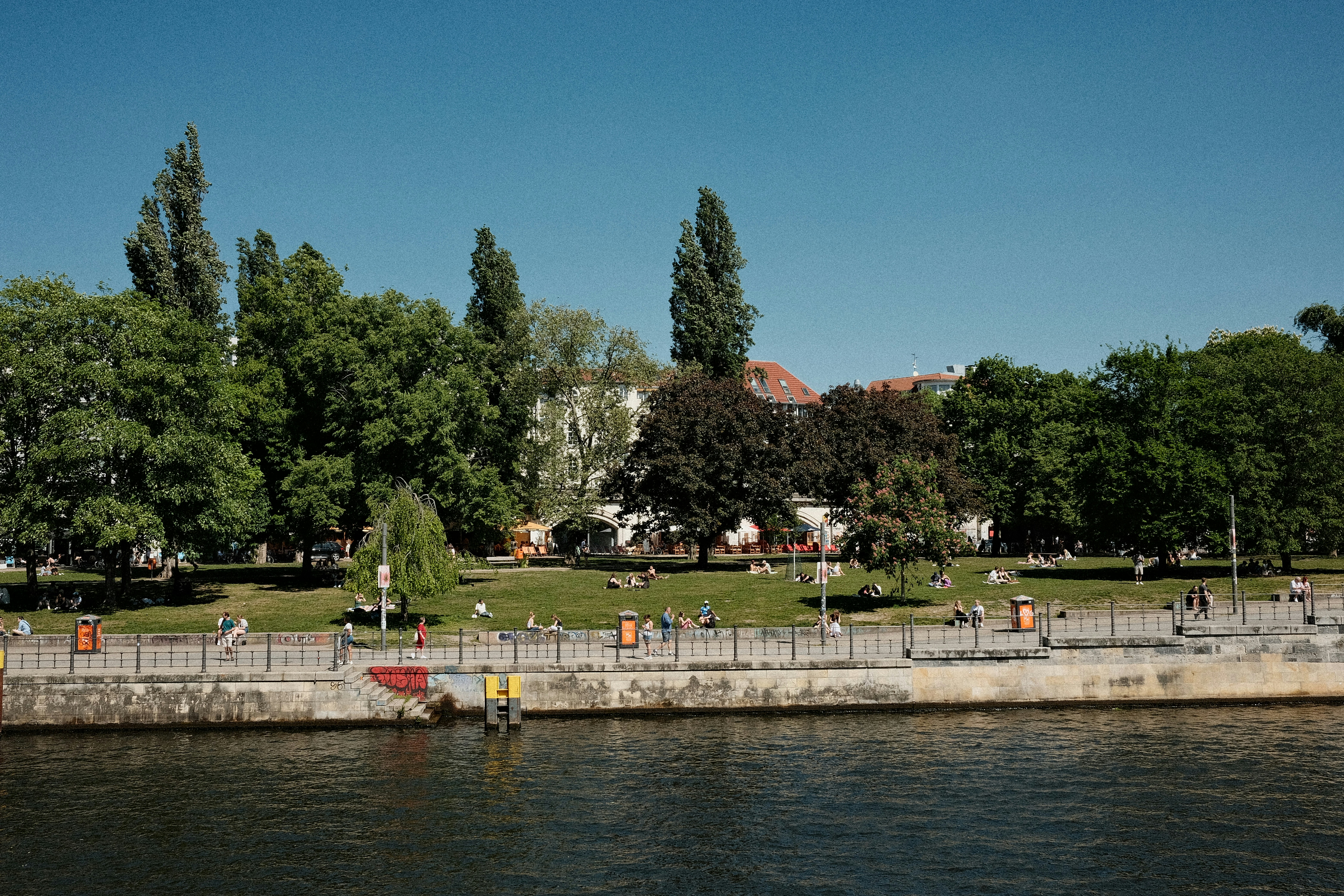 Photo by valentinlacoste